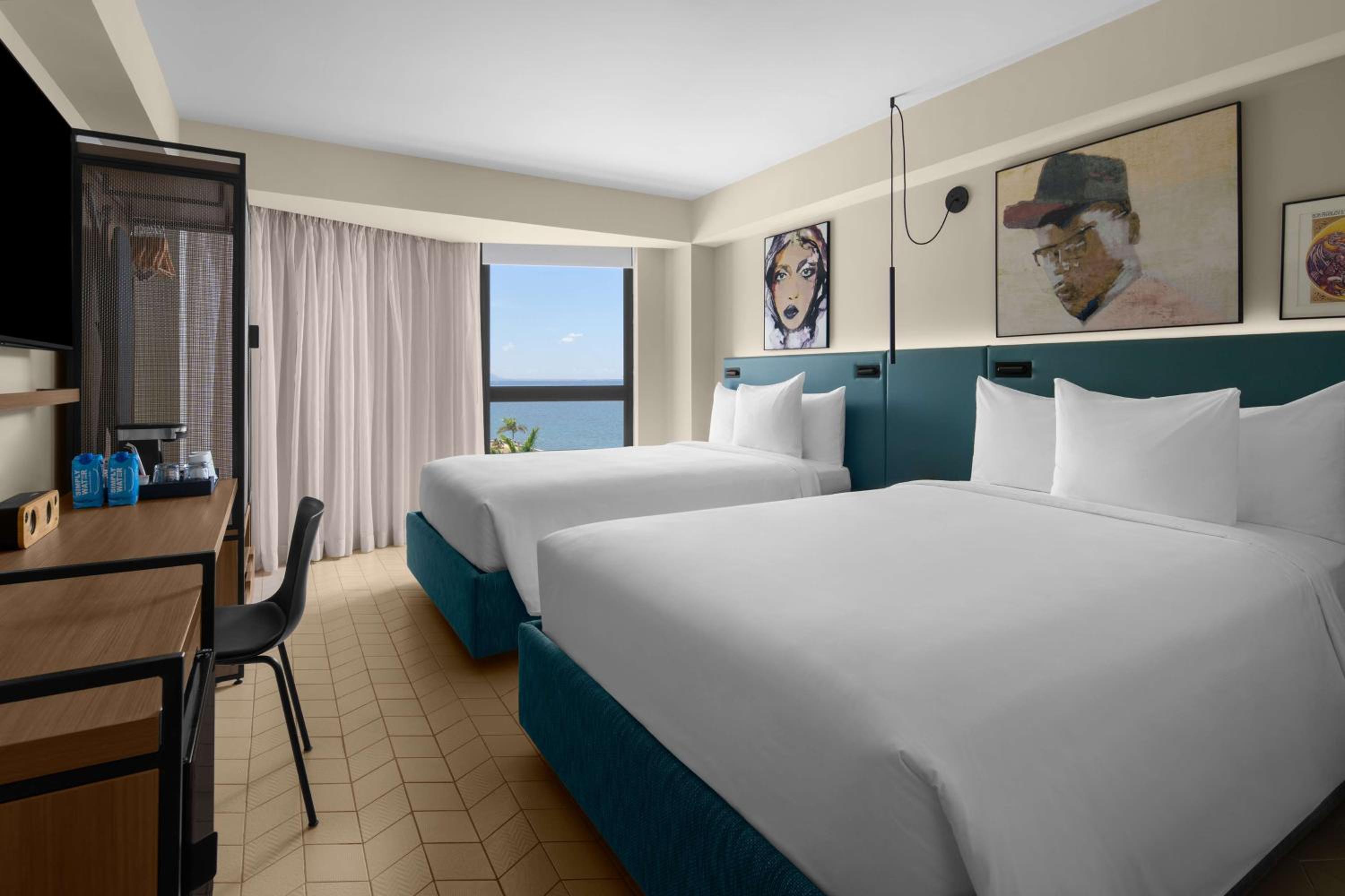 Deluxe Double Room with Two Double Beds - Photo 1
