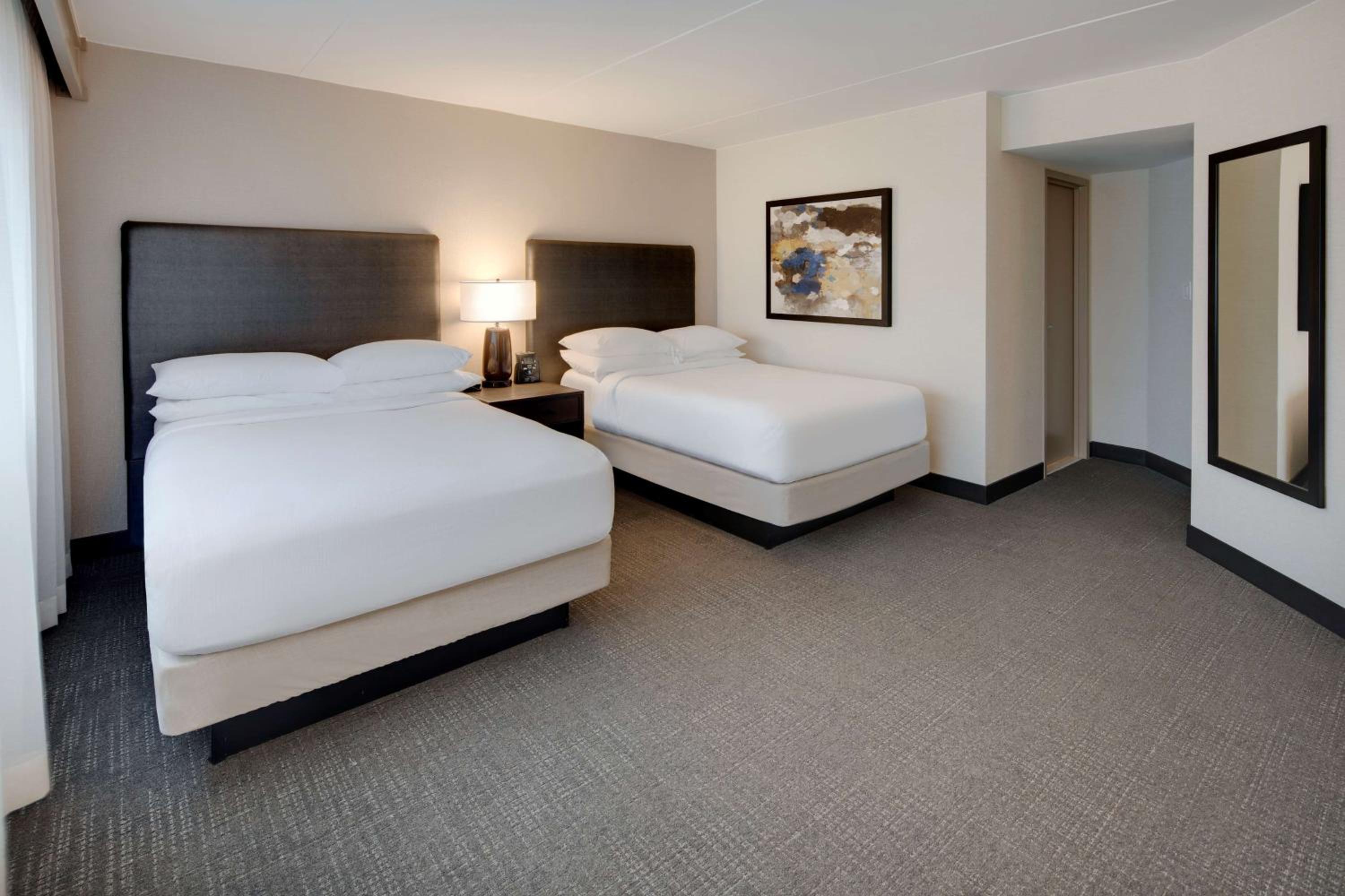 Executive Suite with Two Double Beds - Photo 5