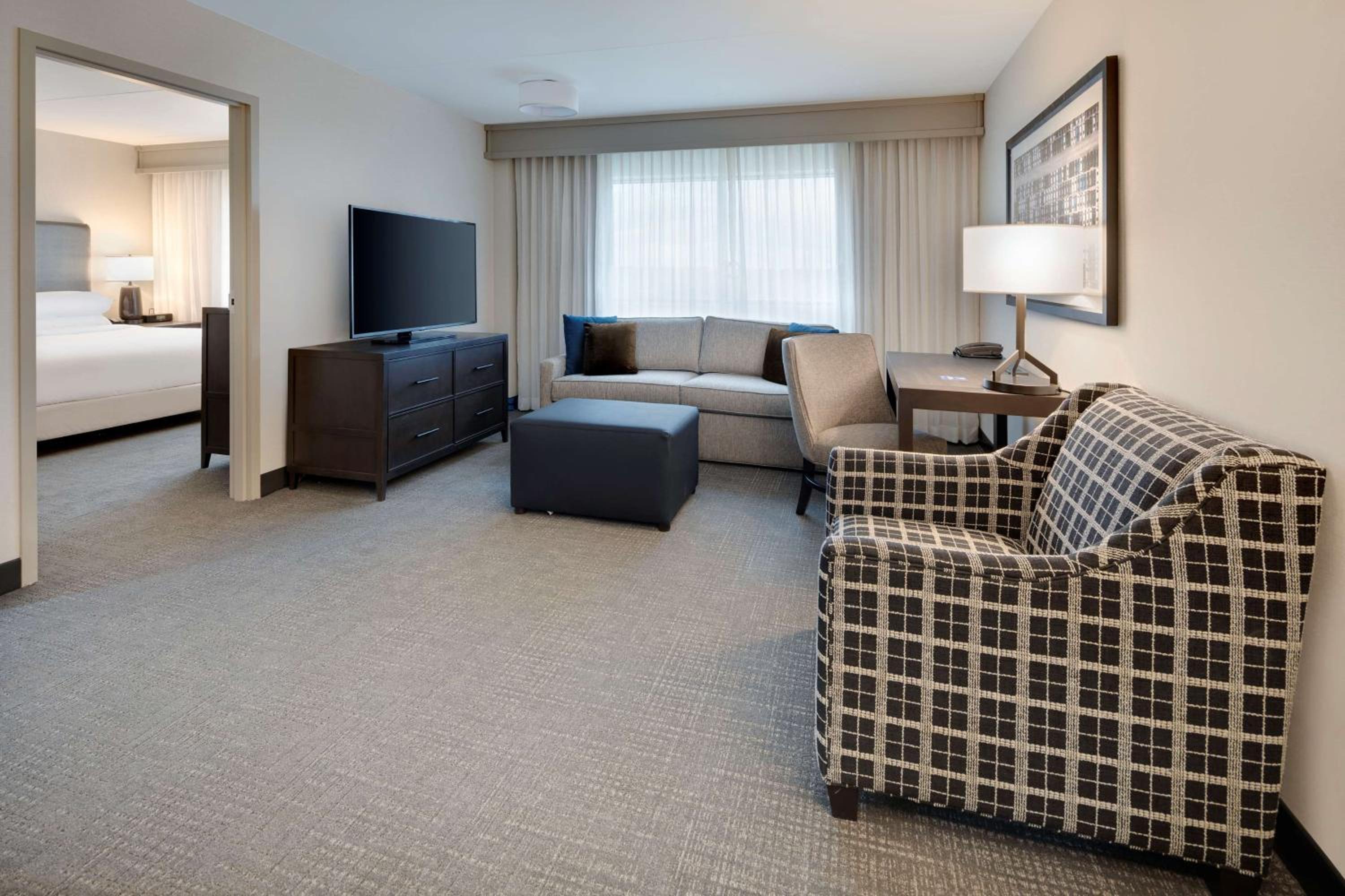 King Suite with Roll-In Shower - Mobility Accessible - Photo 1