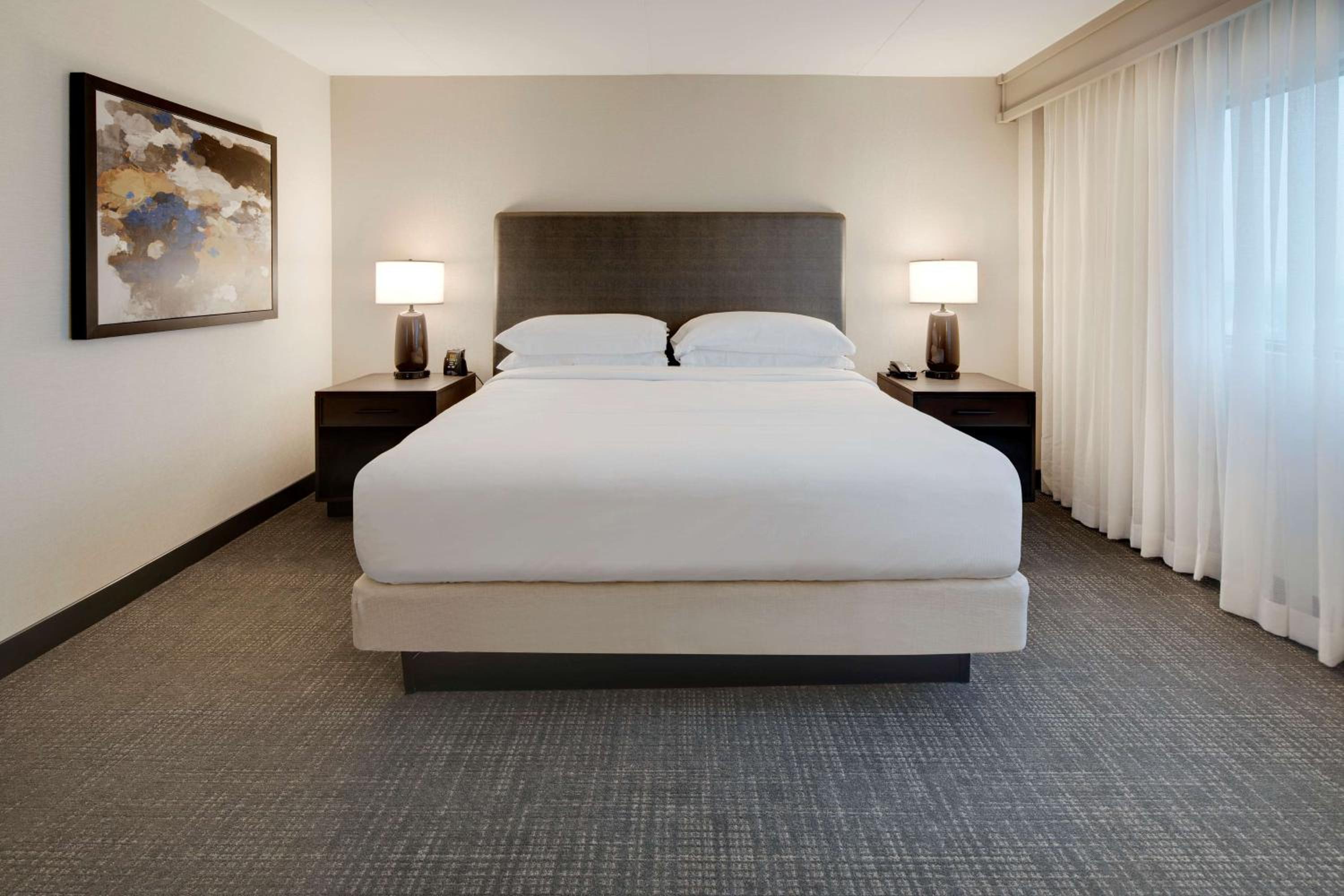 Executive King Suite - Photo 3