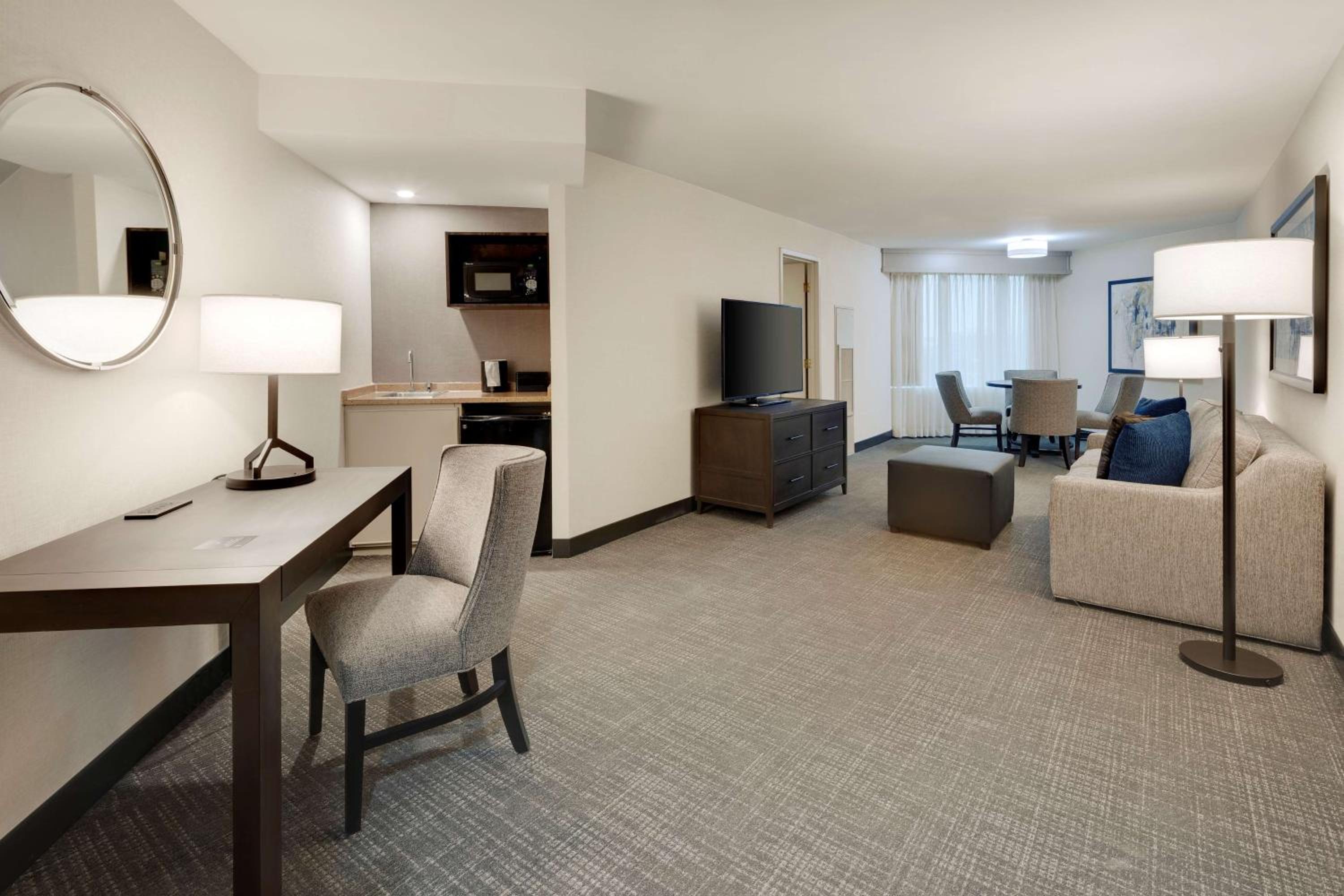 Executive King Suite - Photo 1