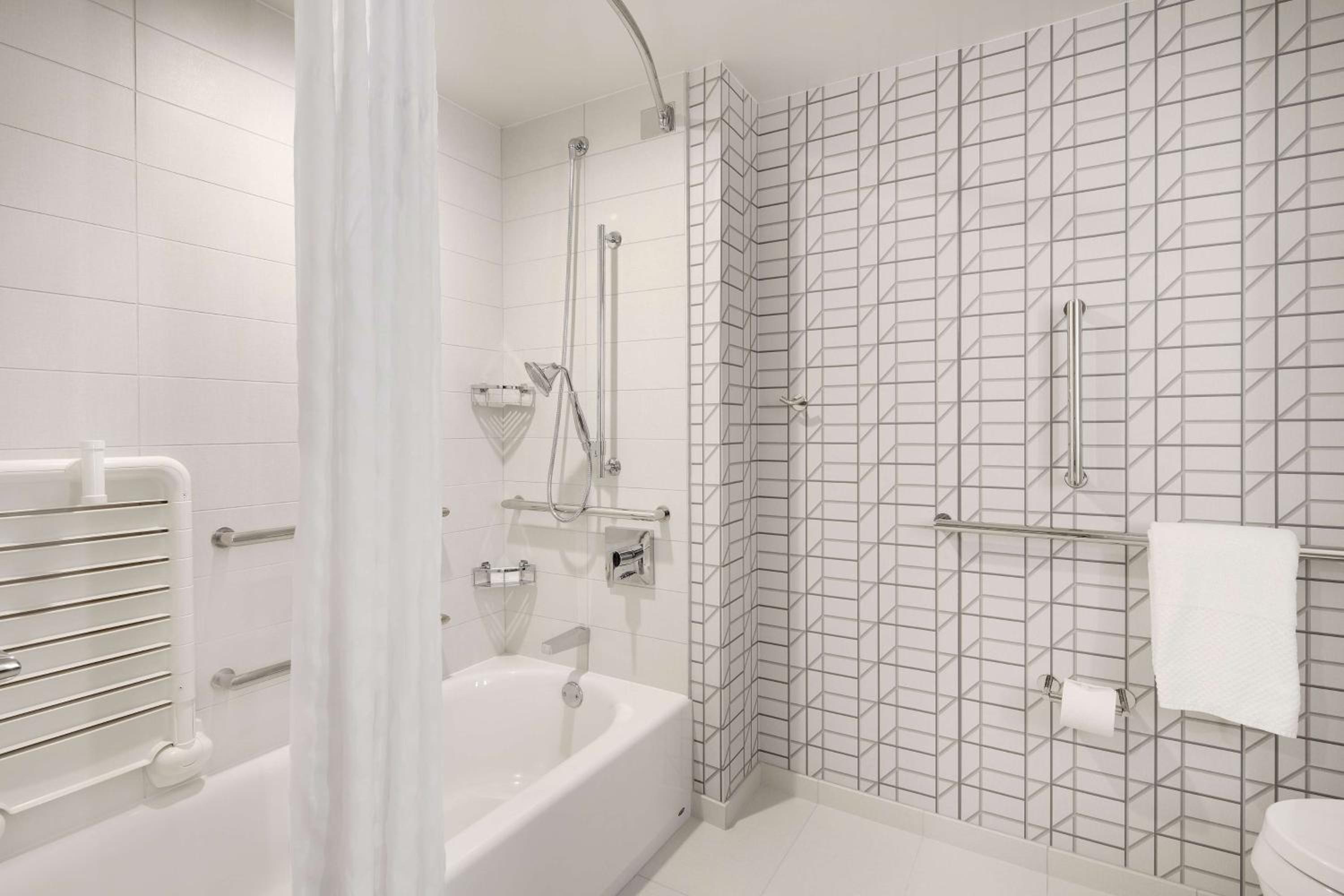 Embassy Suites by Hilton Atlanta Perimeter Center, Billede 3