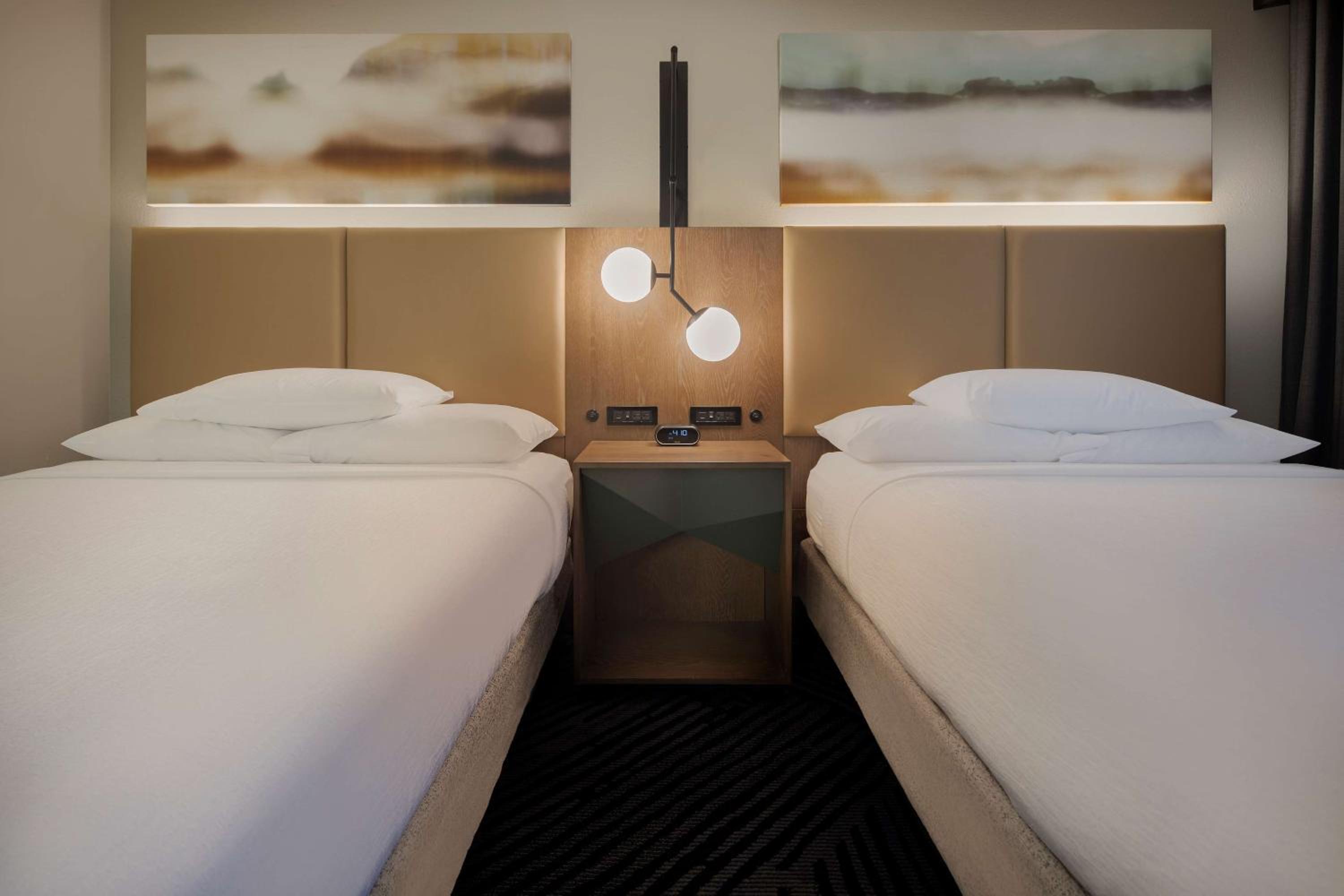 Queen Suite with Two Queen Beds - Photo 1