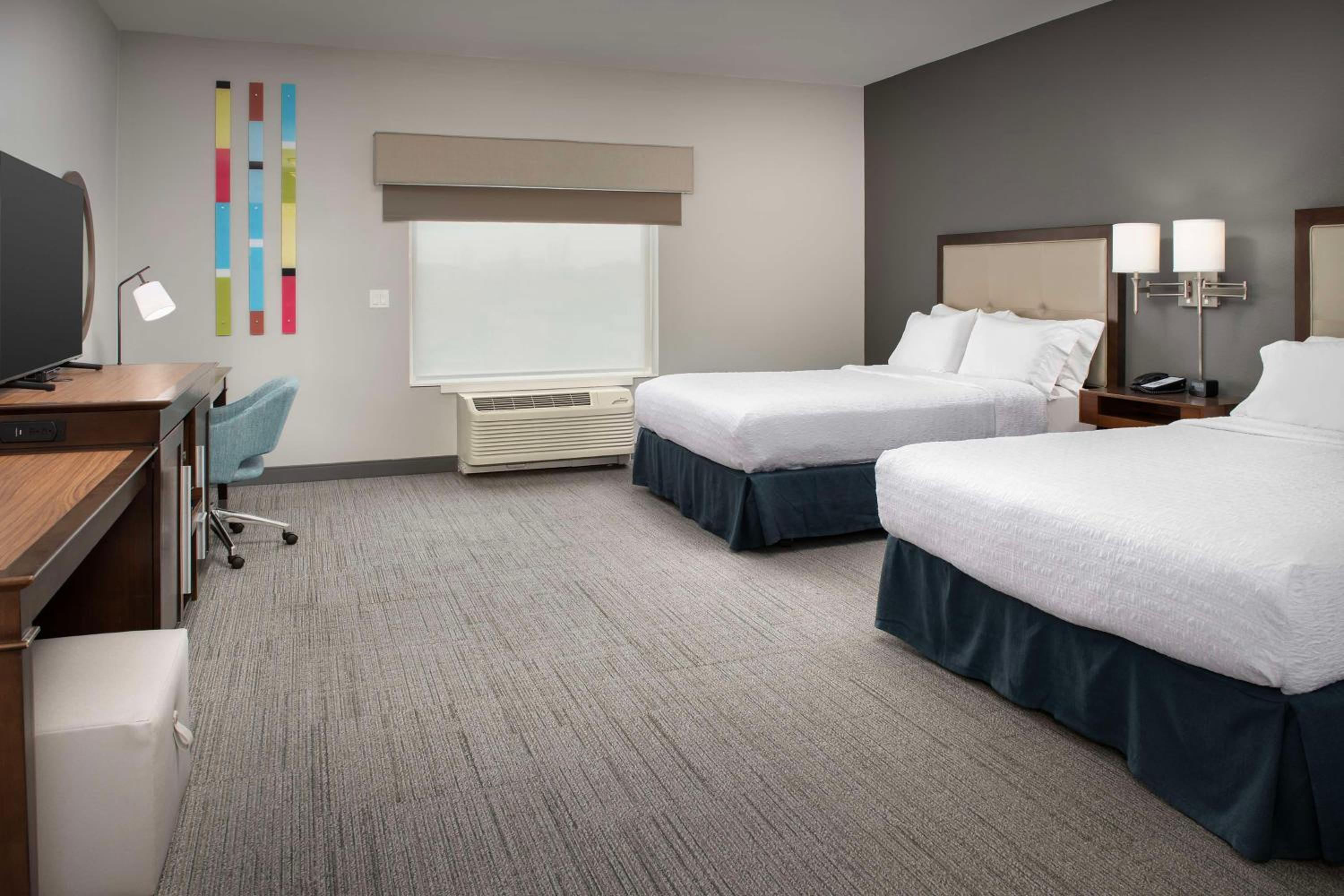 Queen Room with Two Queen Beds - Mobility Access/Non-Smoking