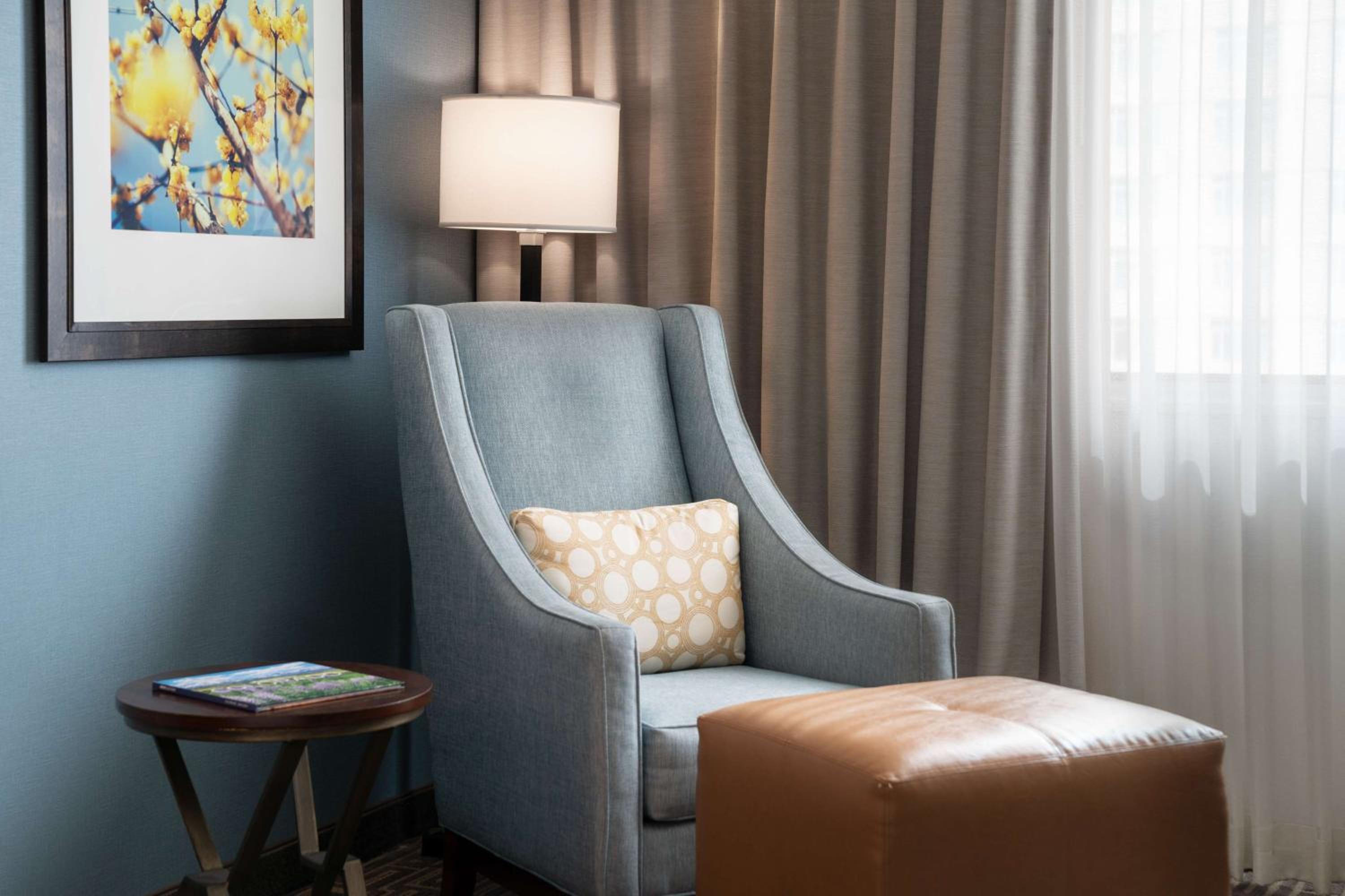 Corner Queen Room with Two Queen Beds