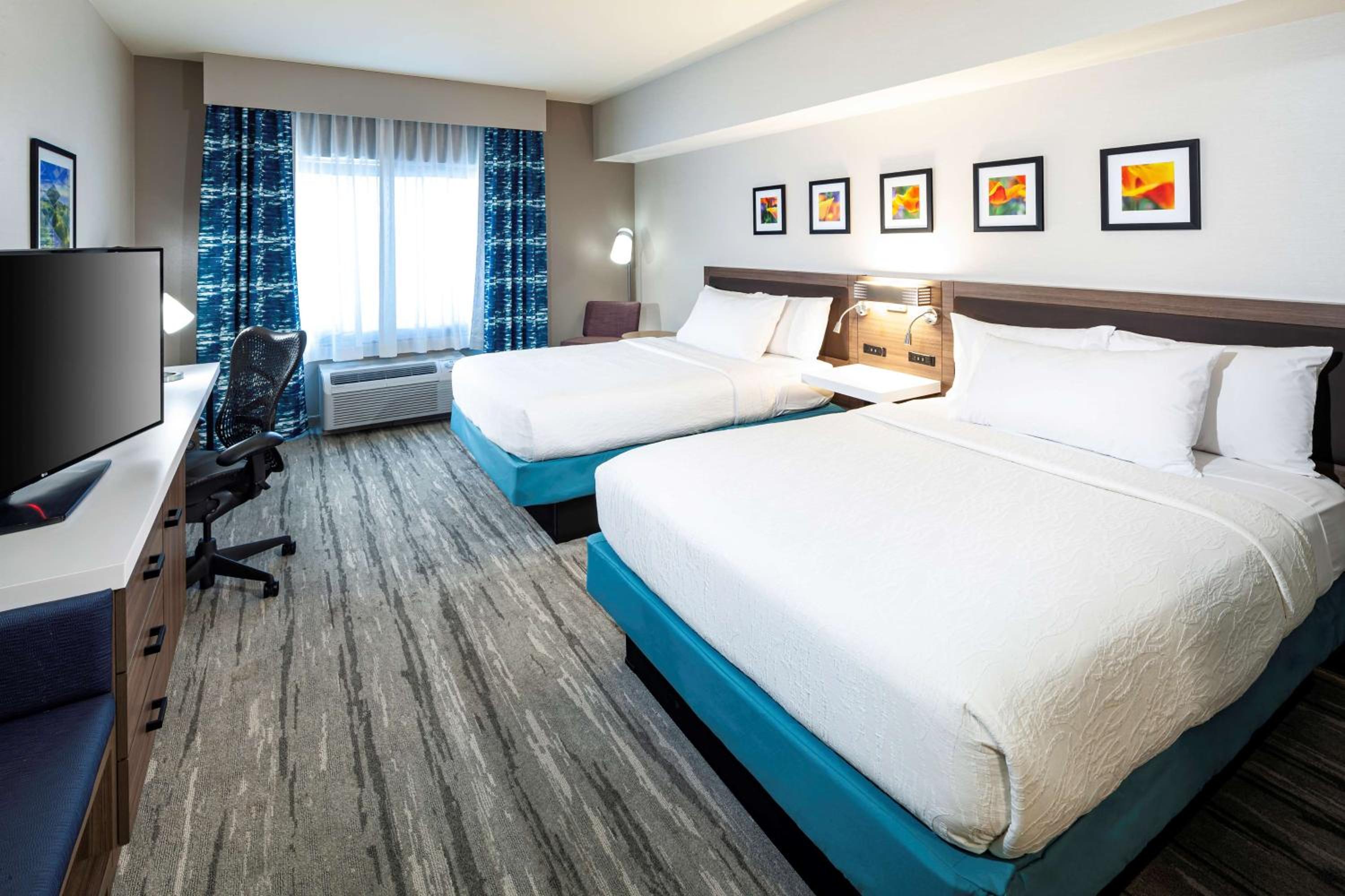 Queen Room with Two Queen Beds - Photo 1
