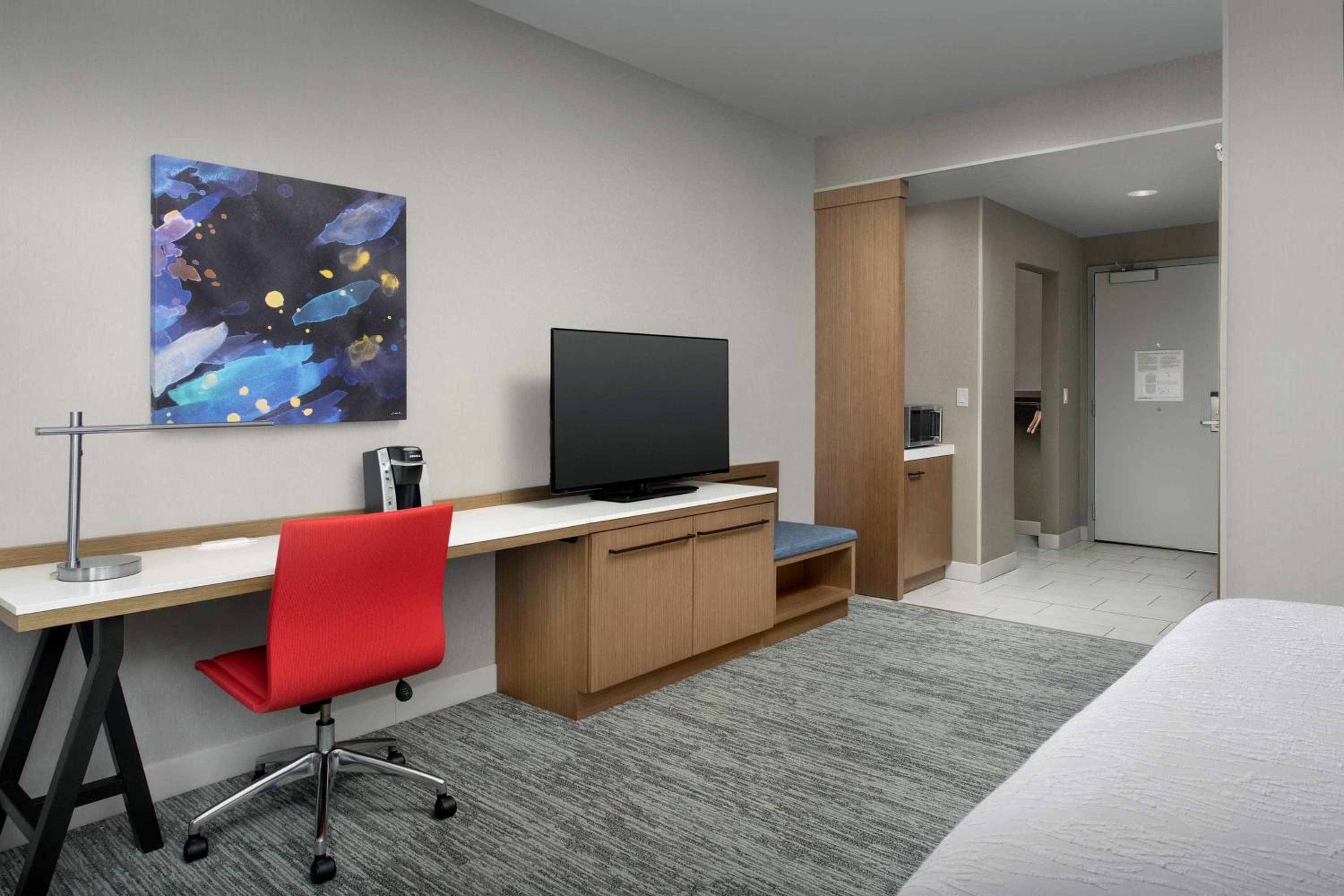 King Room - Hearing Access - Photo 3