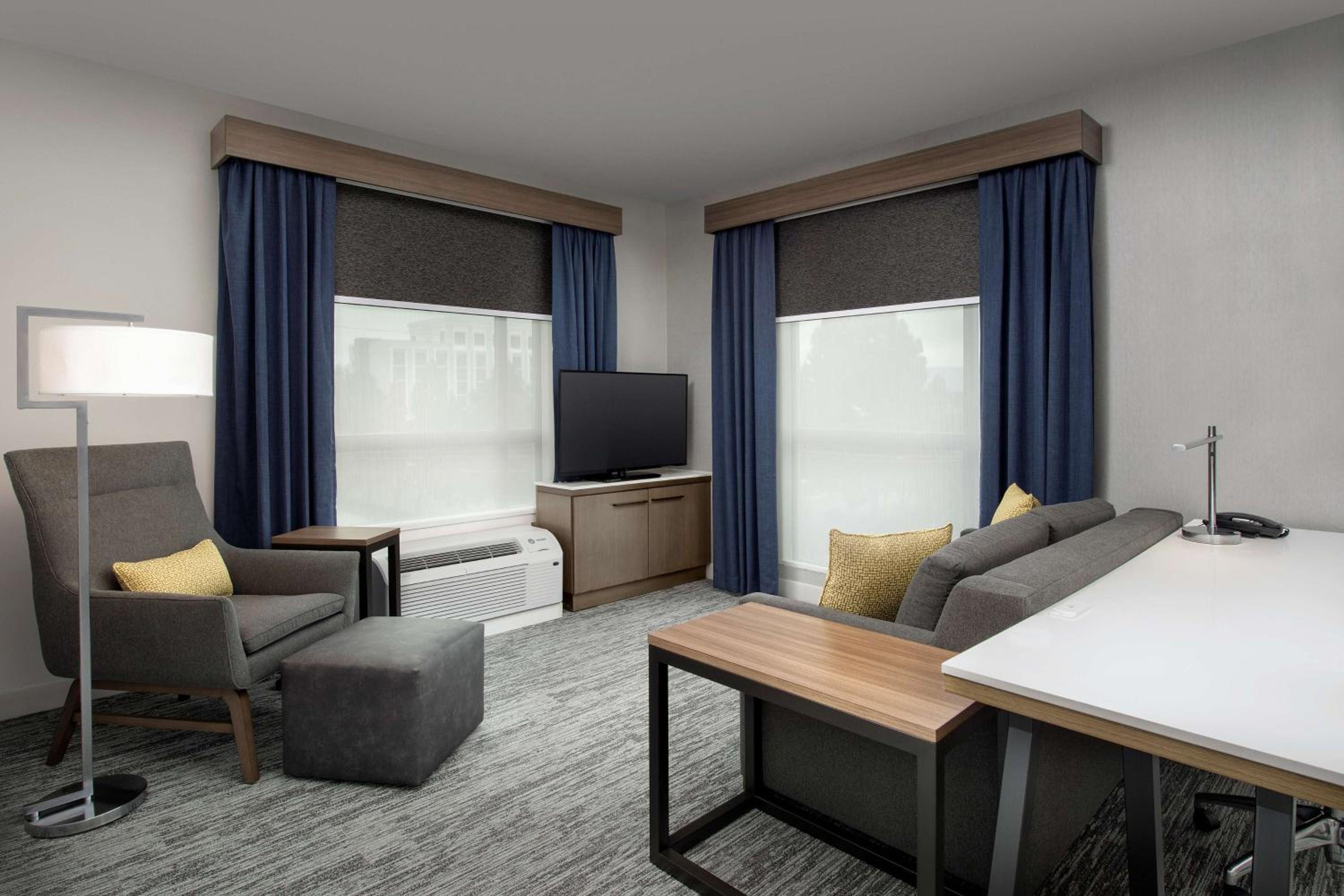 One-Bedroom King Suite with Sofa Bed - Photo 1