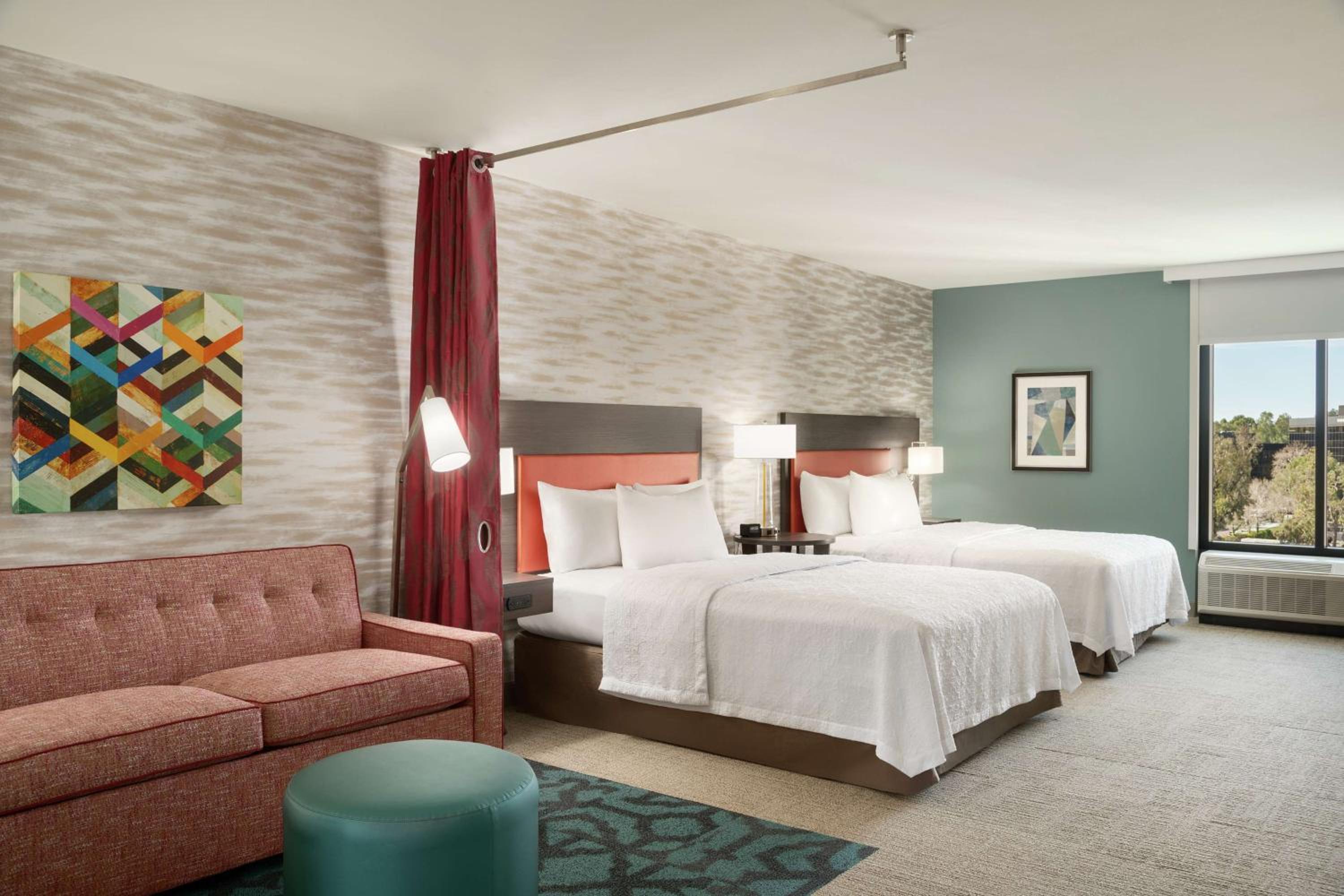 Studio Suite with Two Queen Beds - Photo 2