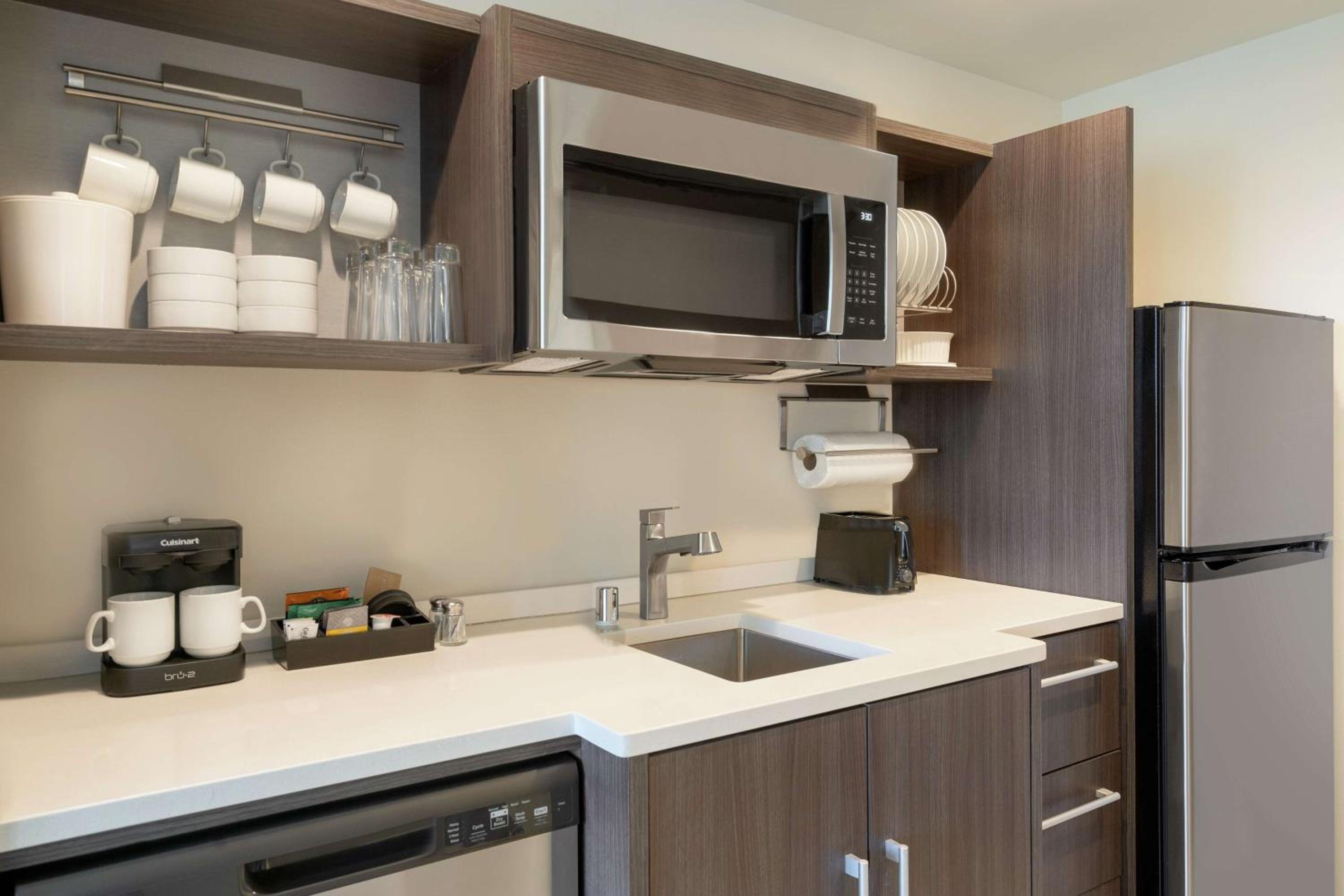 King Studio Suite - Photo 3