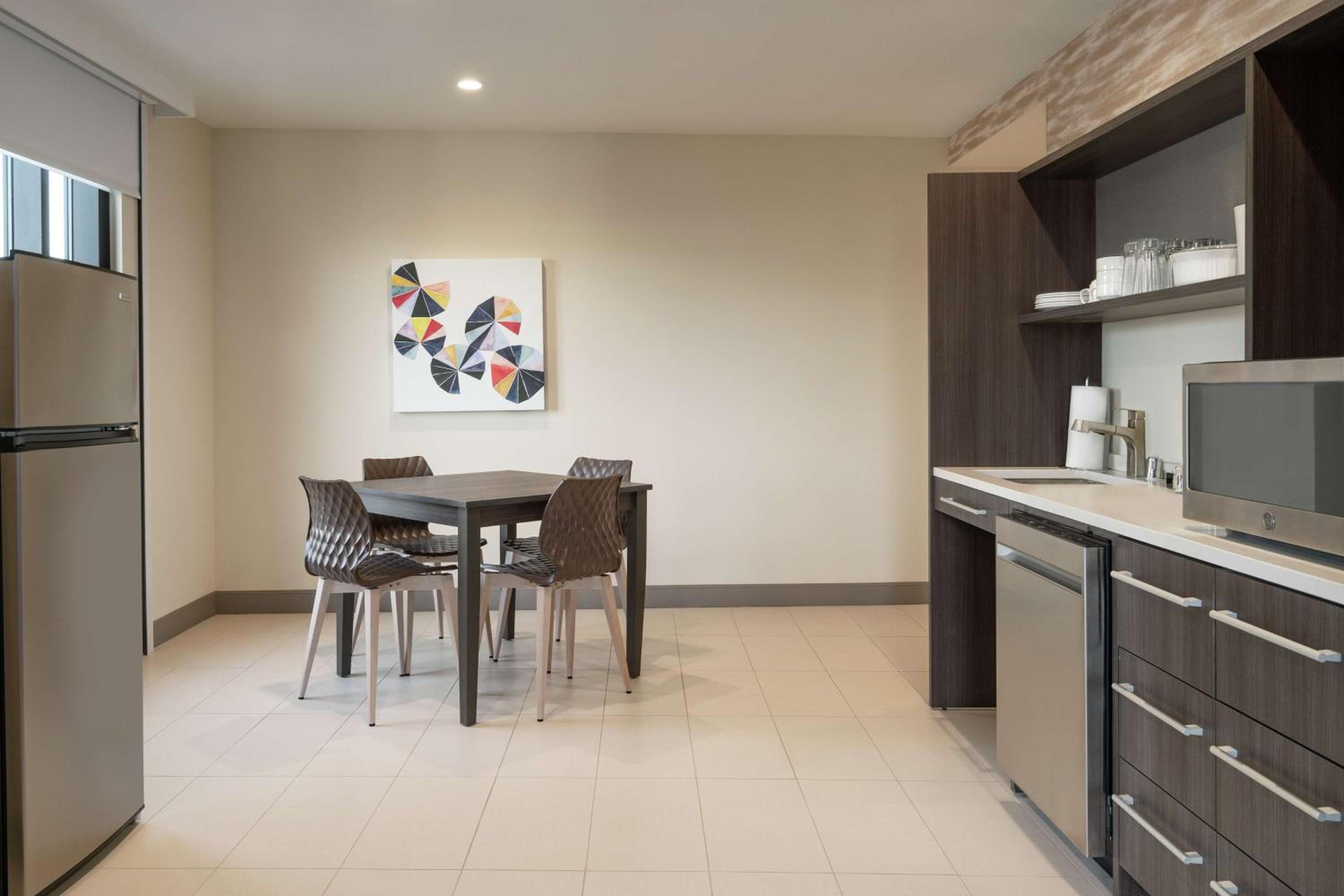King Studio - Hearing Accessible  - Photo 4