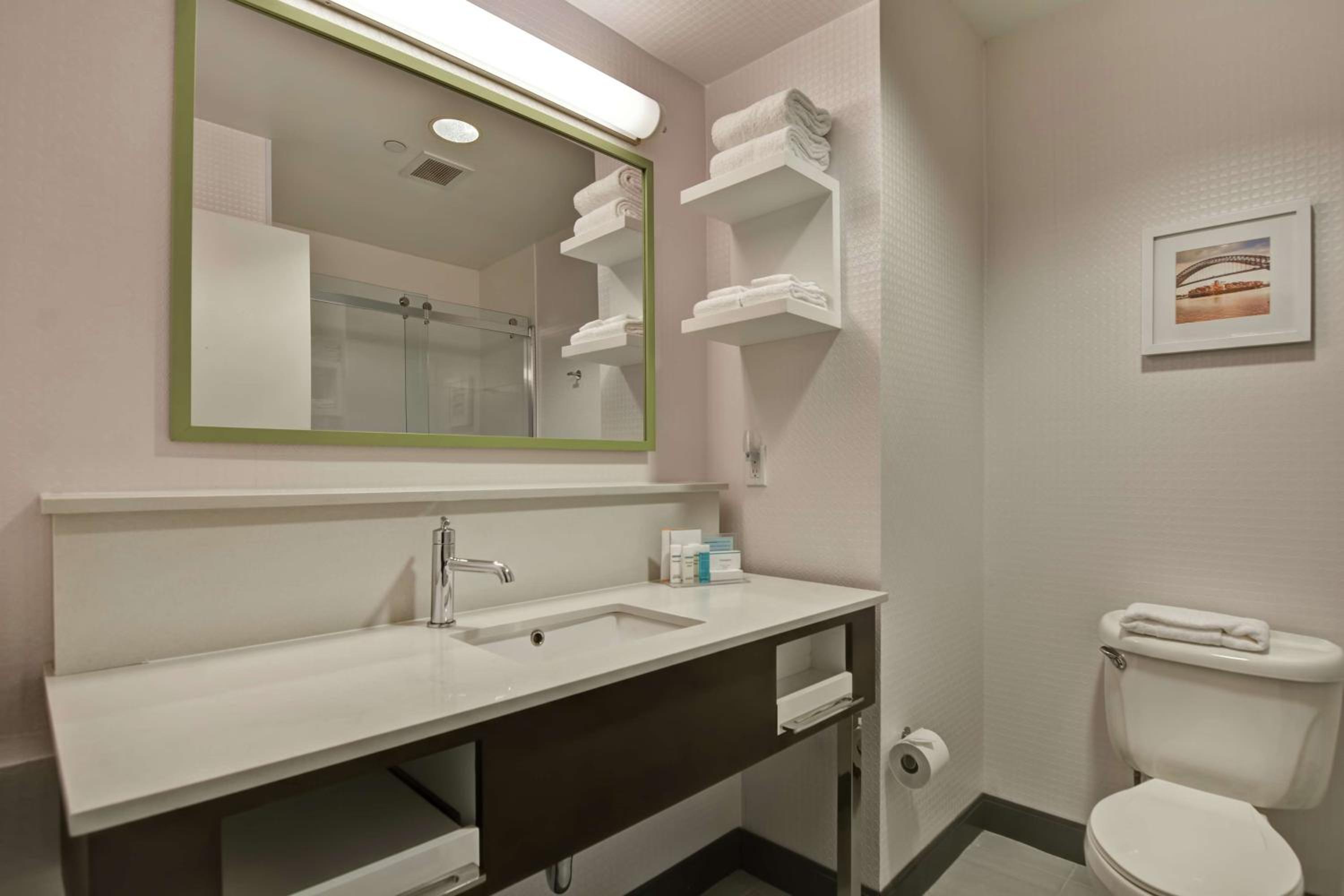 King Studio Suite - Photo 5