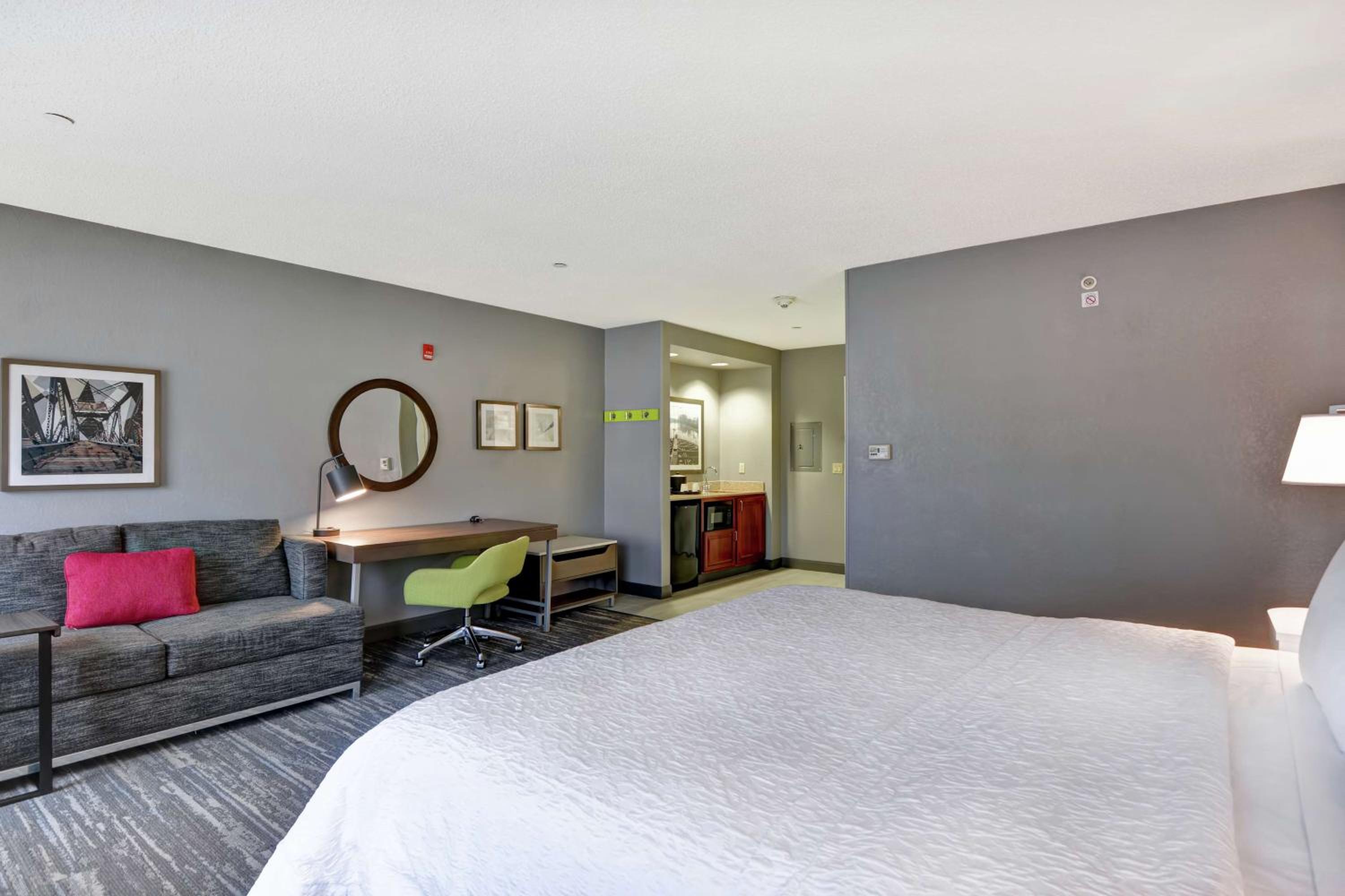 King Studio Suite - Photo 2