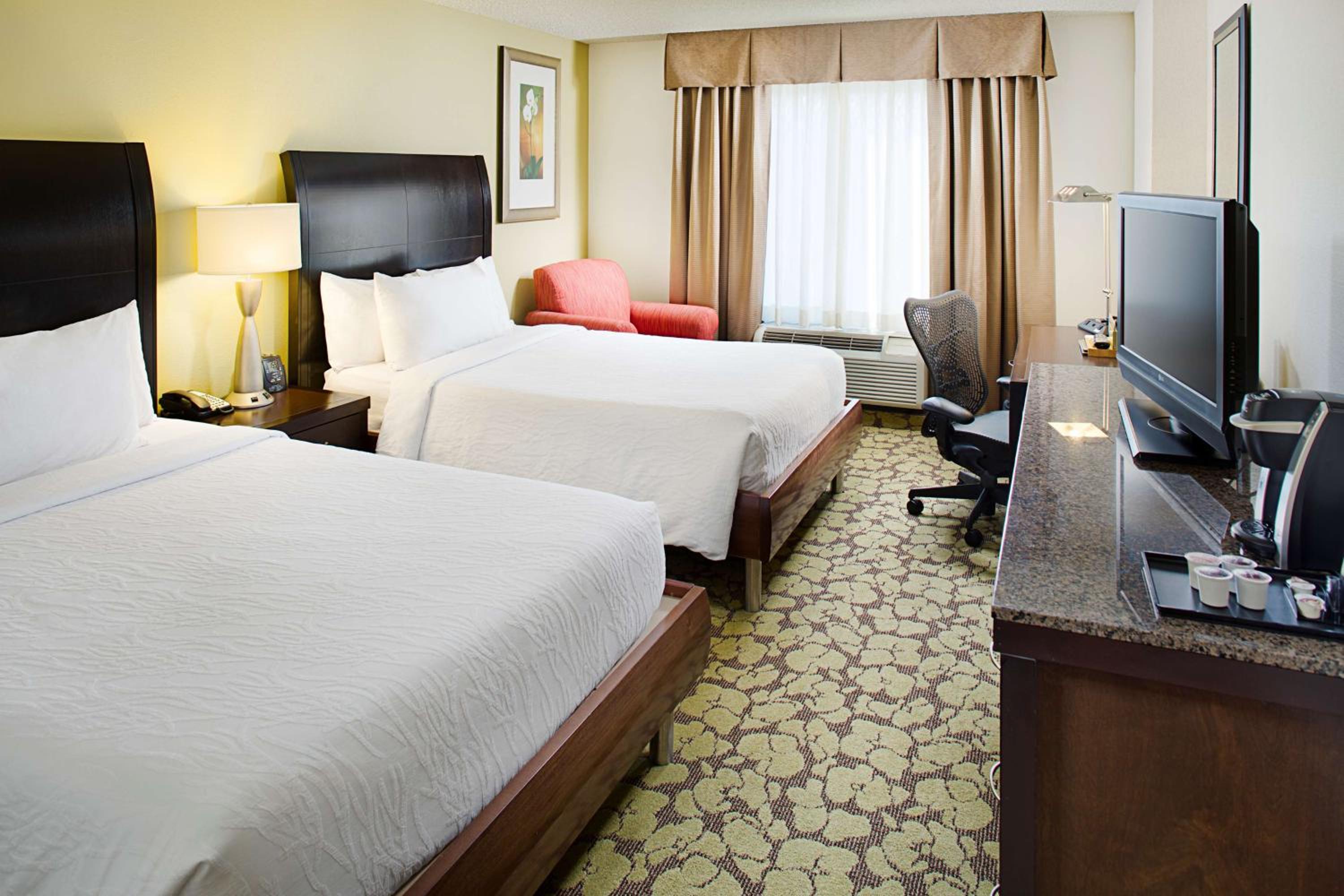 Premium Room with Two Double Beds photo 1