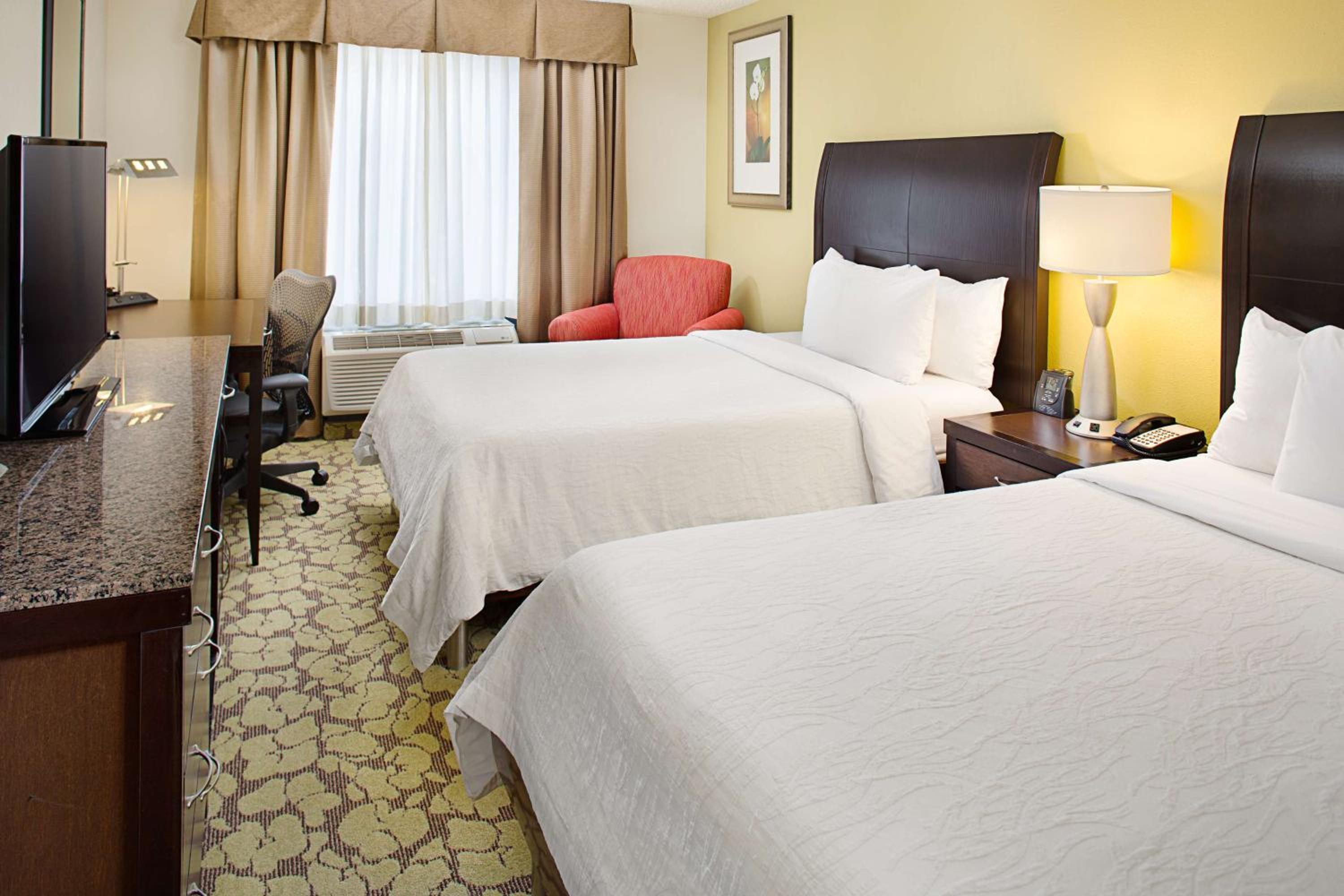 Premium Room with Two Double Beds photo 2