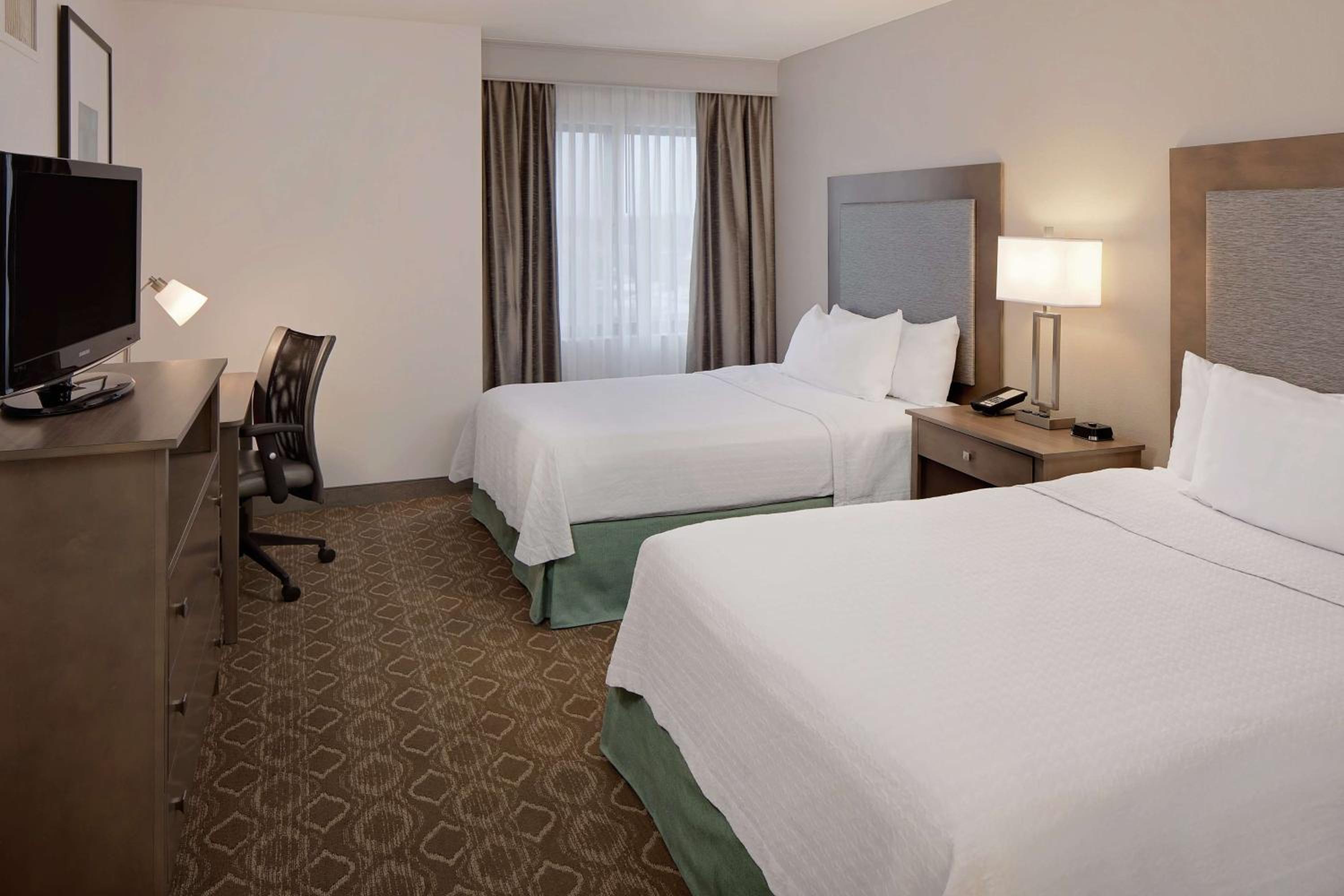 Non-Smoking Double Suite - Photo 3