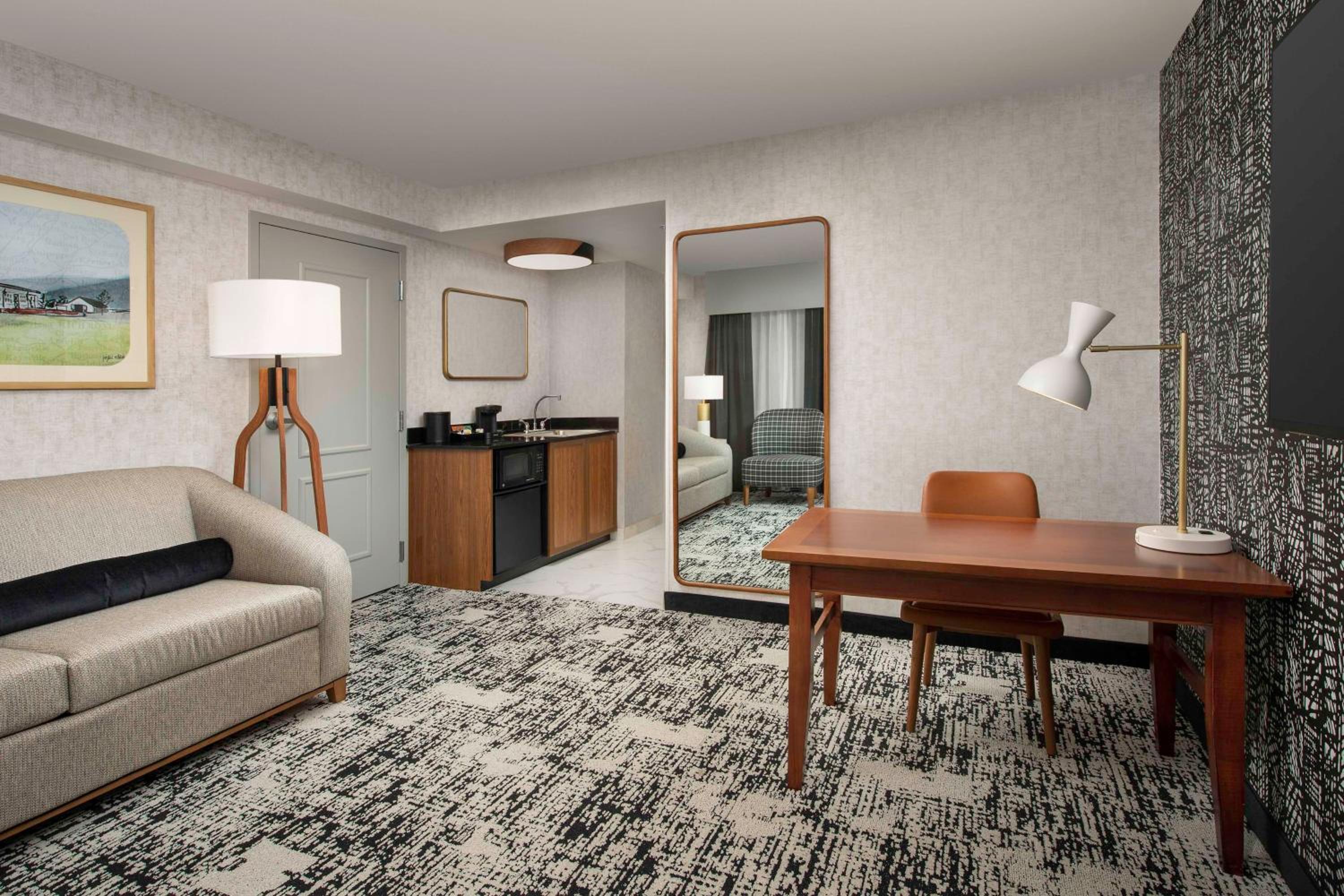 King Suite - Photo 1