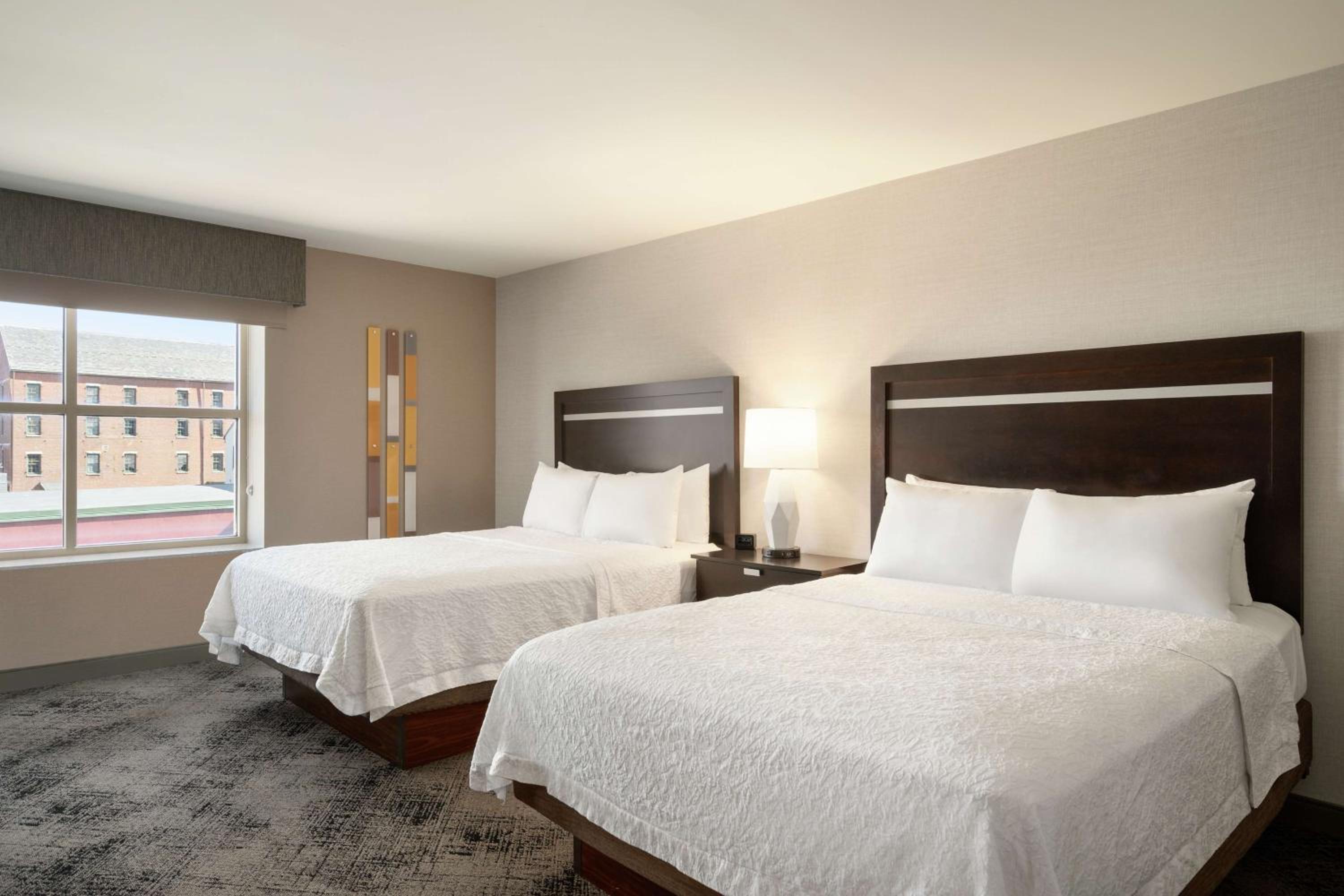 Queen Room with Two Queen Beds - Photo 1