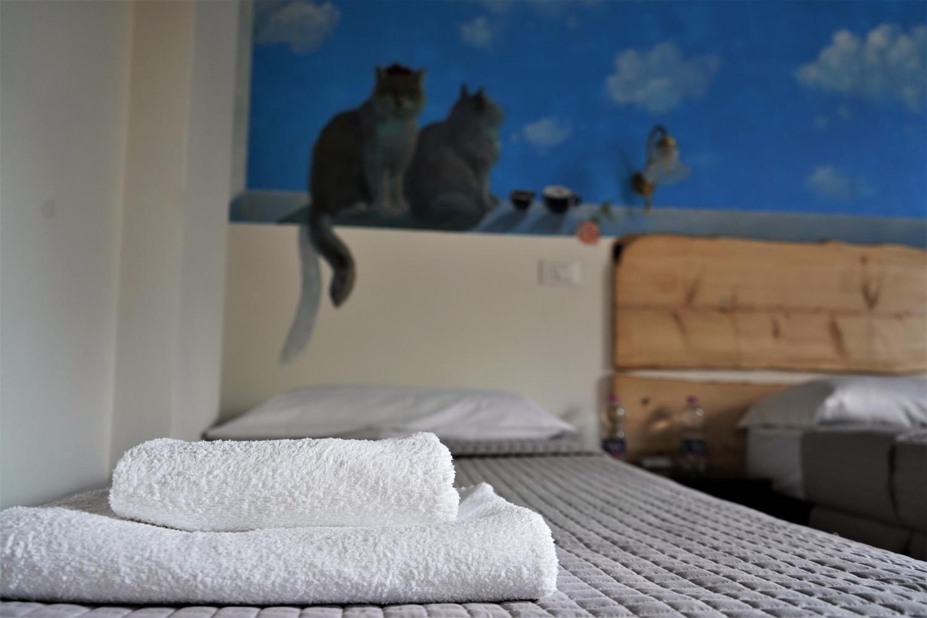 Double Room with Extra Bed - Photo 12