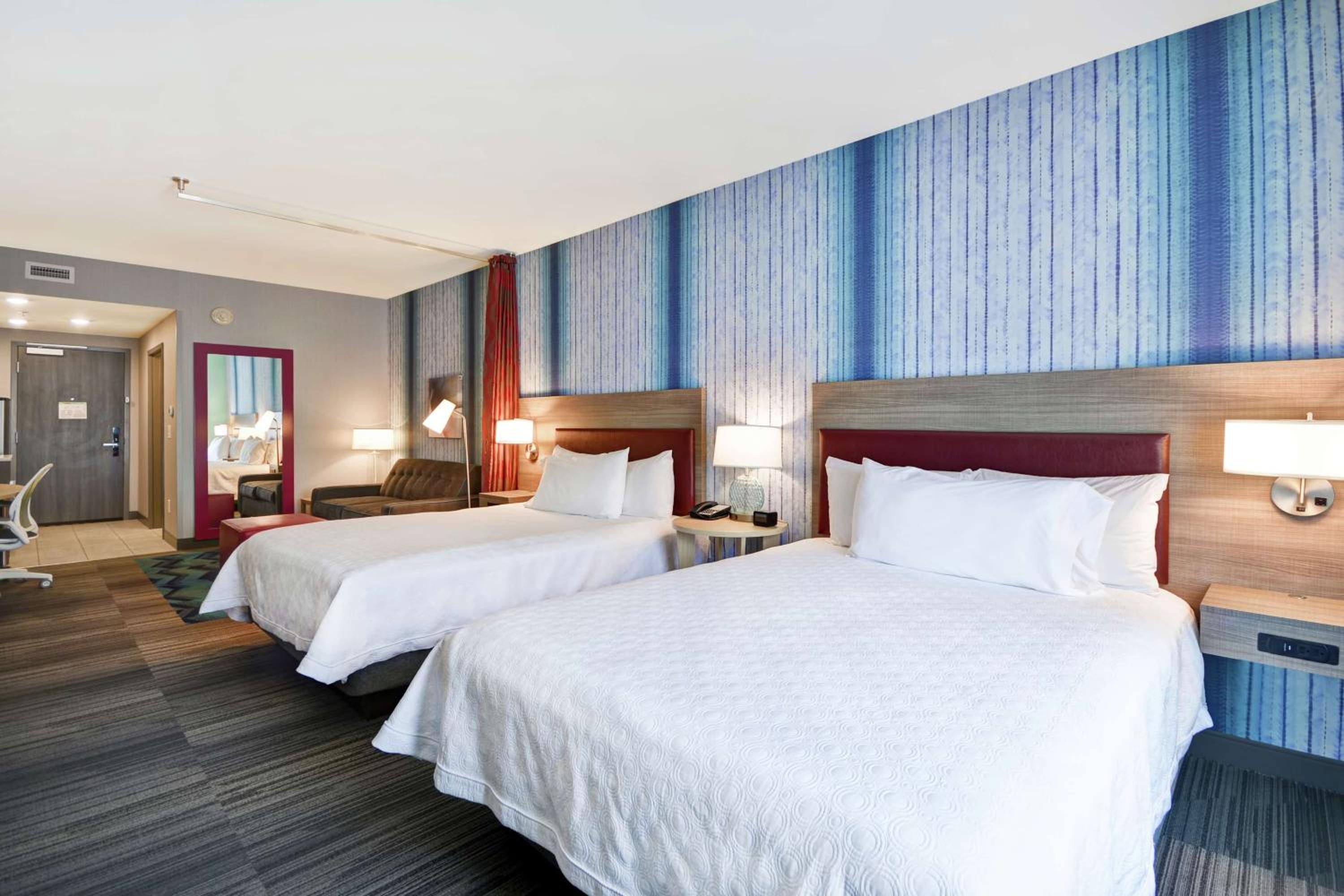 Studio Suite with Two Queen Beds - Hearing Access/Non-Smoking photo 2