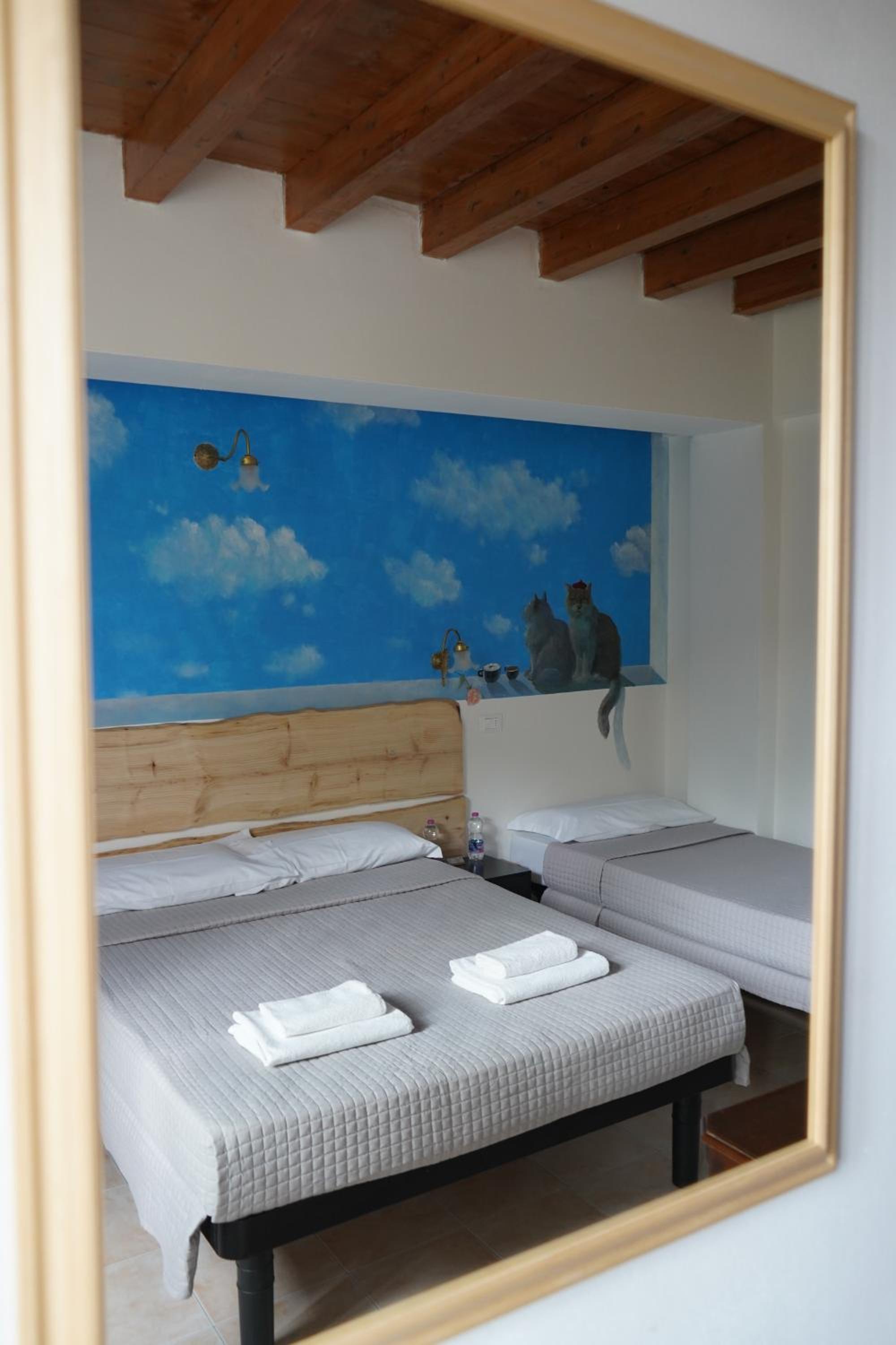 Double Room with Extra Bed - Photo 15