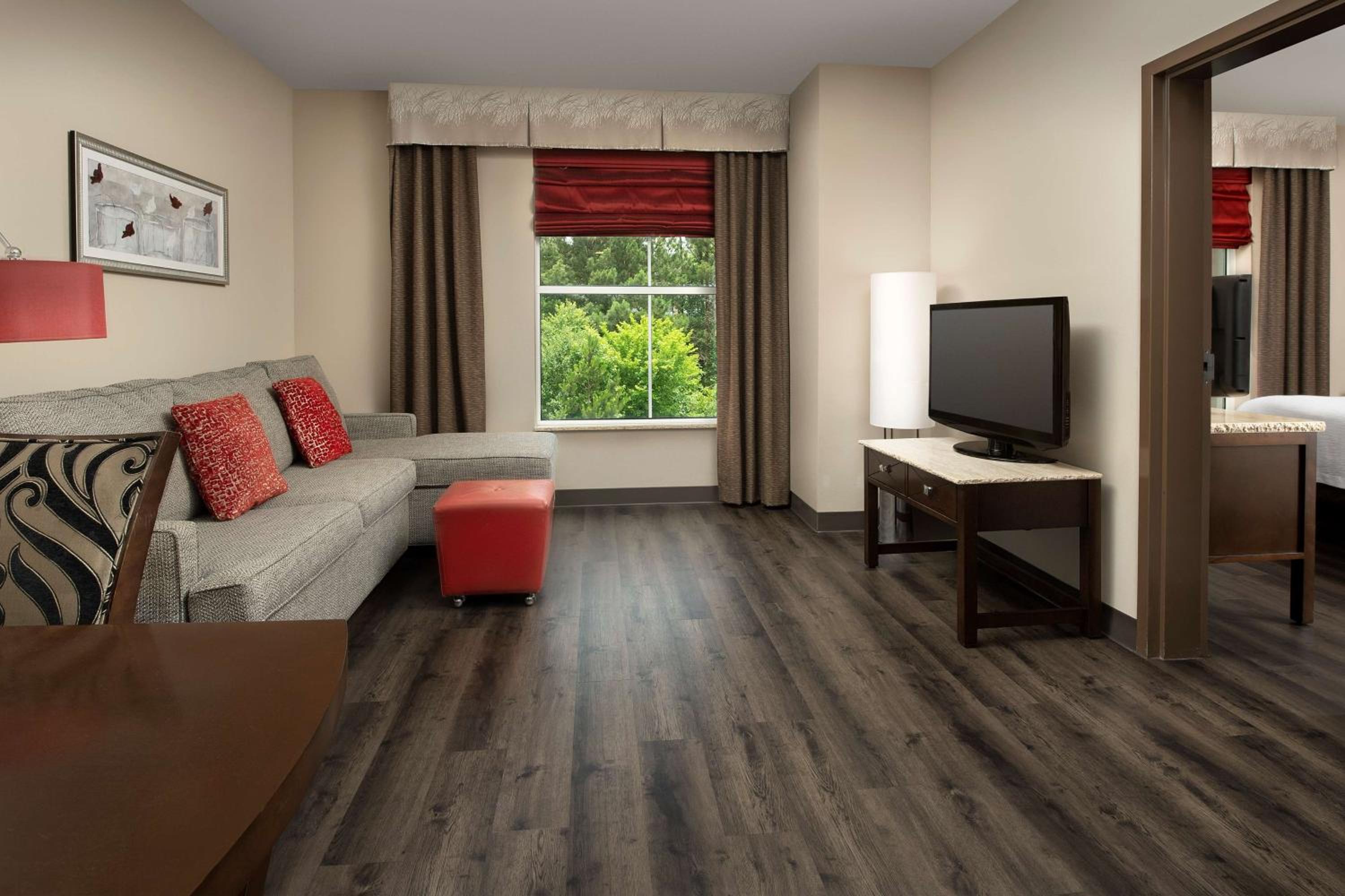 Executive King Suite - Non-Smoking - Photo 2
