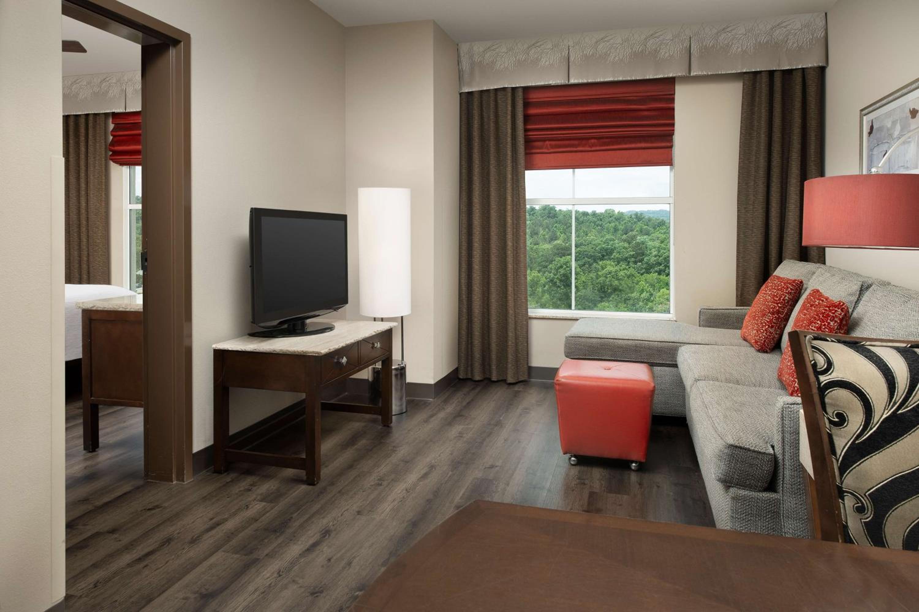 Two-Room King Suite - Non-Smoking - Photo 3