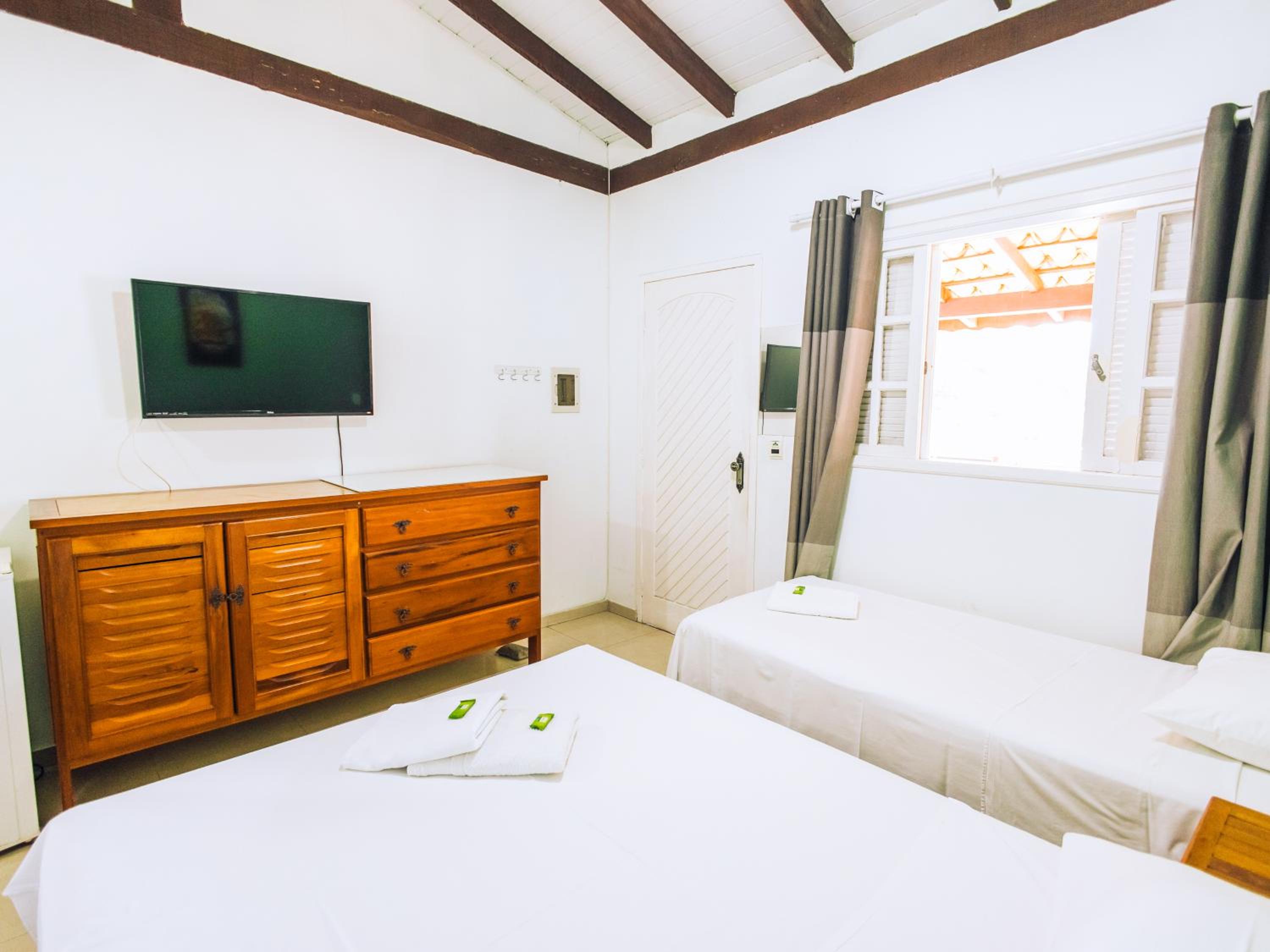 Deluxe Room - Photo 18