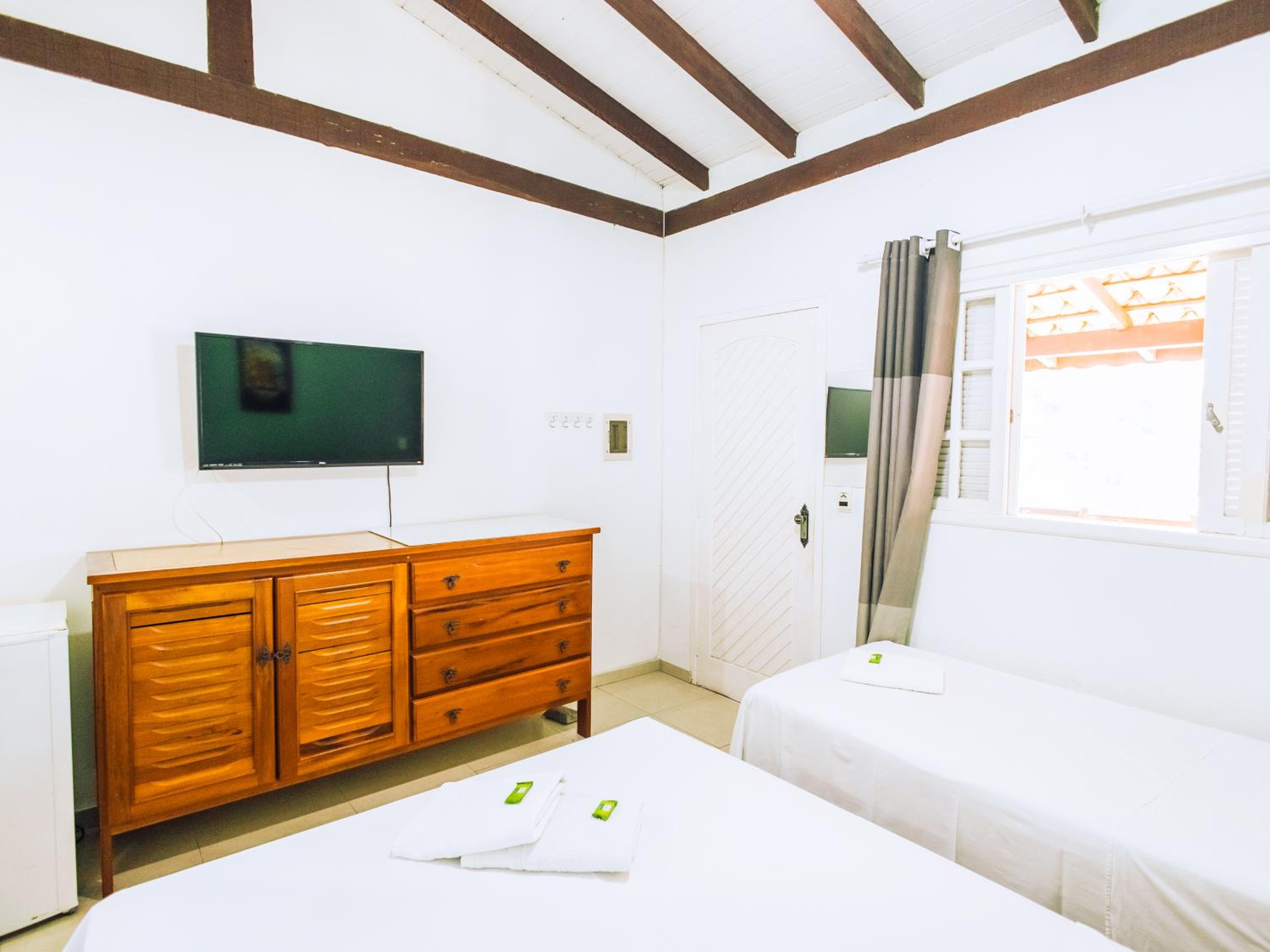 Deluxe Room - Photo 6