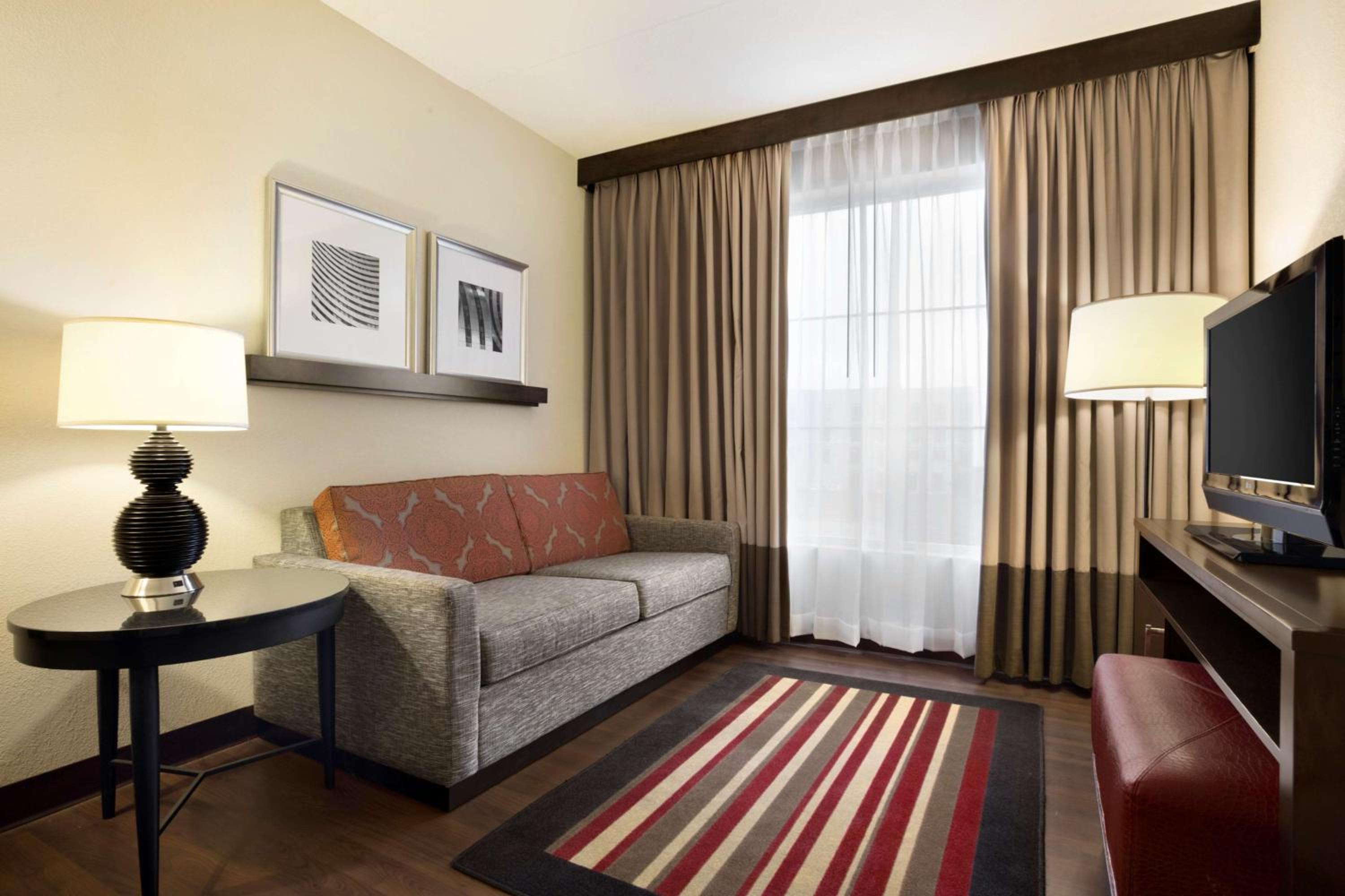 Two-Room King Suite - Non-Smoking - Photo 5