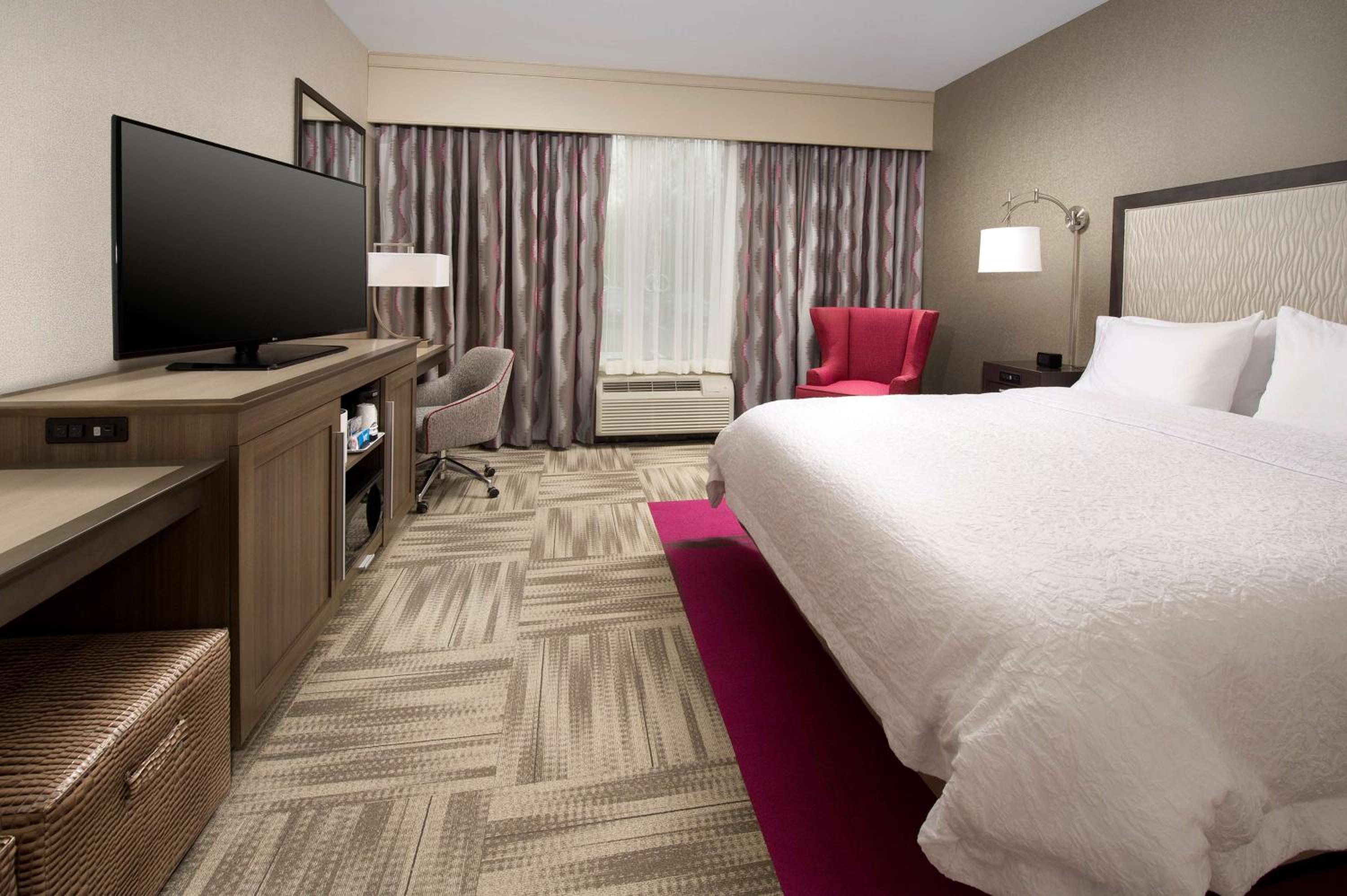 King Room - Hearing Access/Non-Smoking photo 1