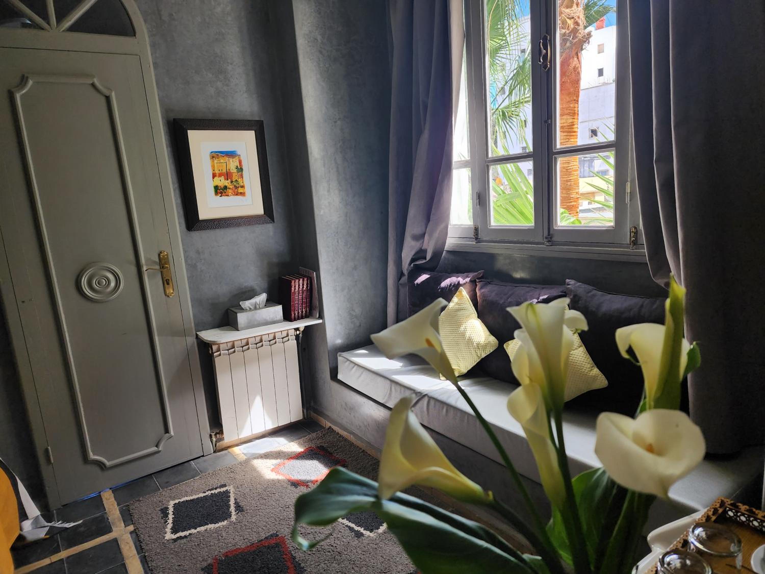 Room 3 - Photo 11