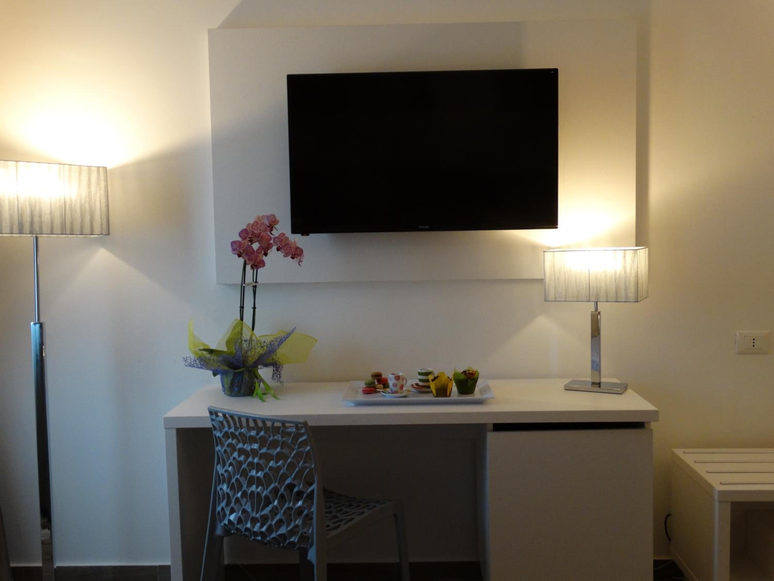 Deluxe Triple Room - Photo 8