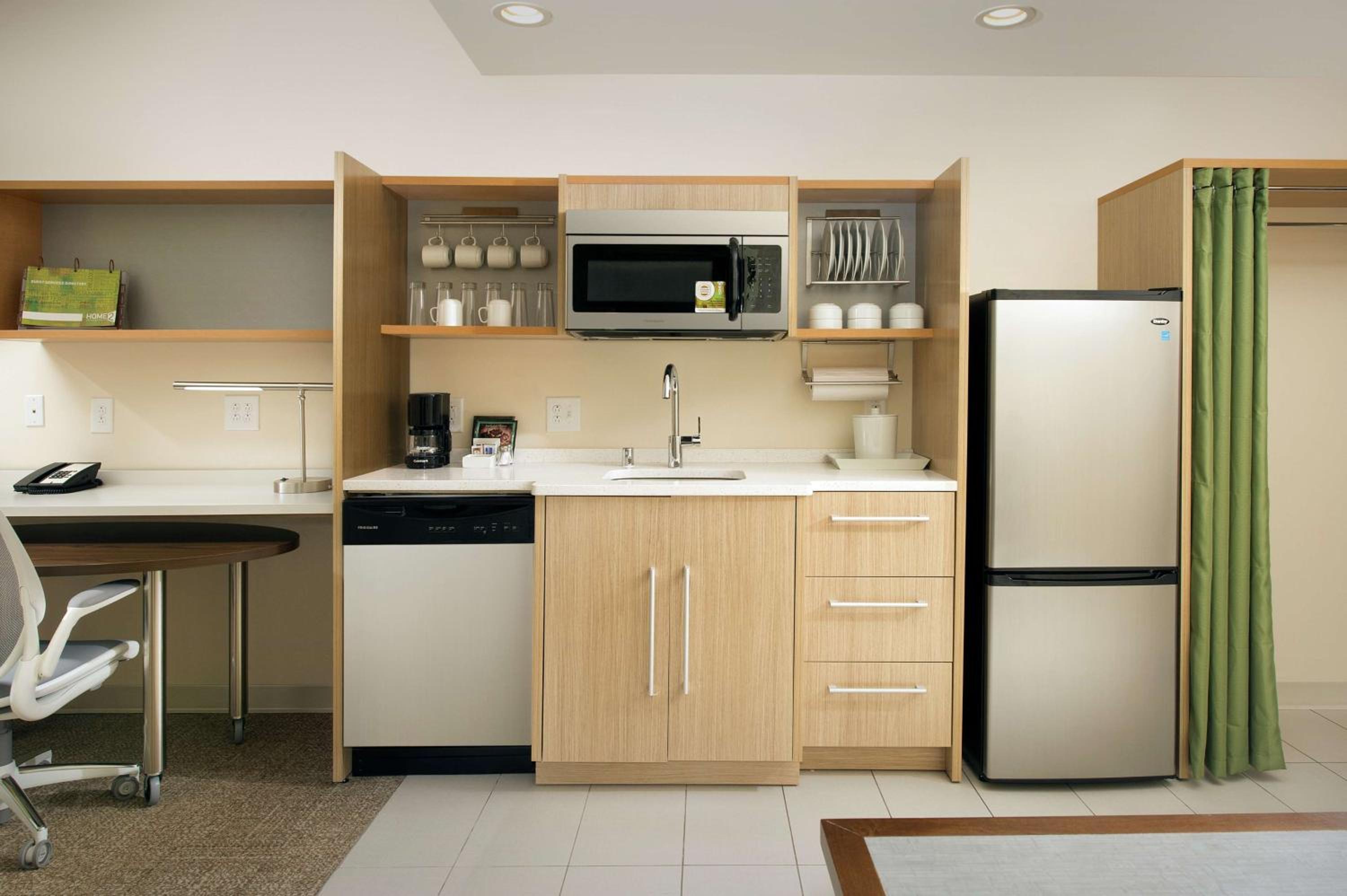 King Studio Suite - Hearing Access/Non-Smoking photo 2