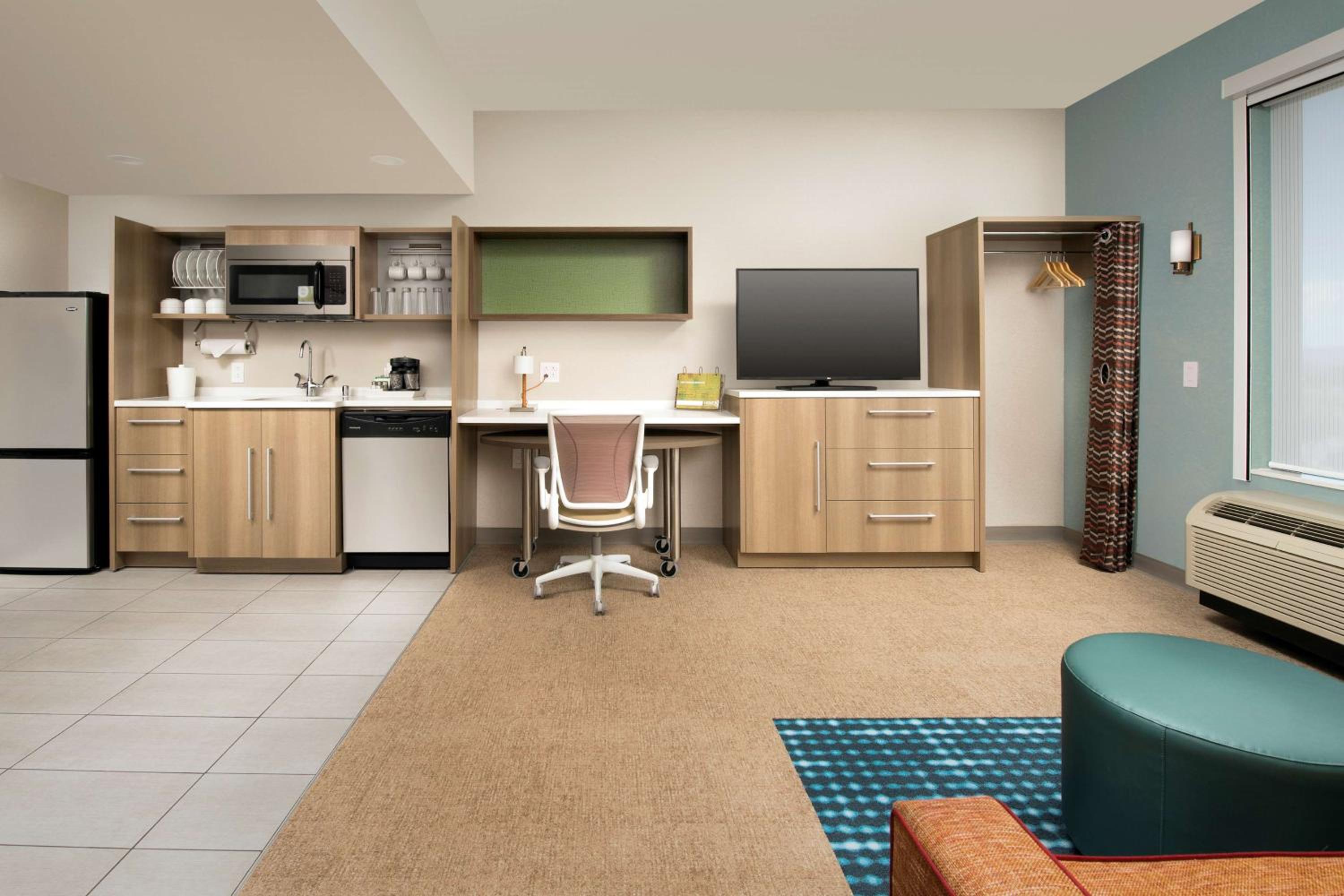 One-Bedroom King Suite - Non-Smoking - Photo 1