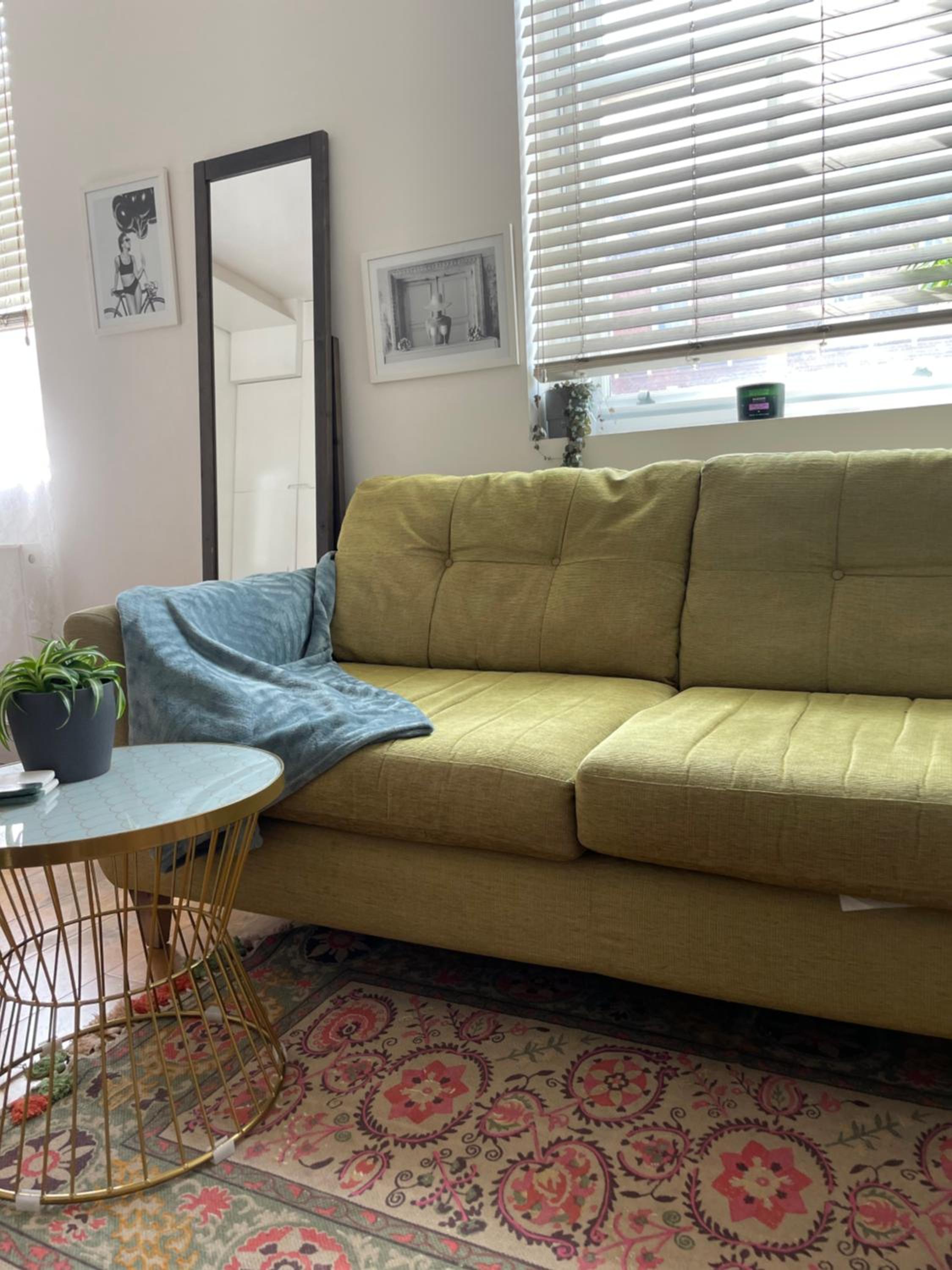 One-Bedroom Apartment photo 3