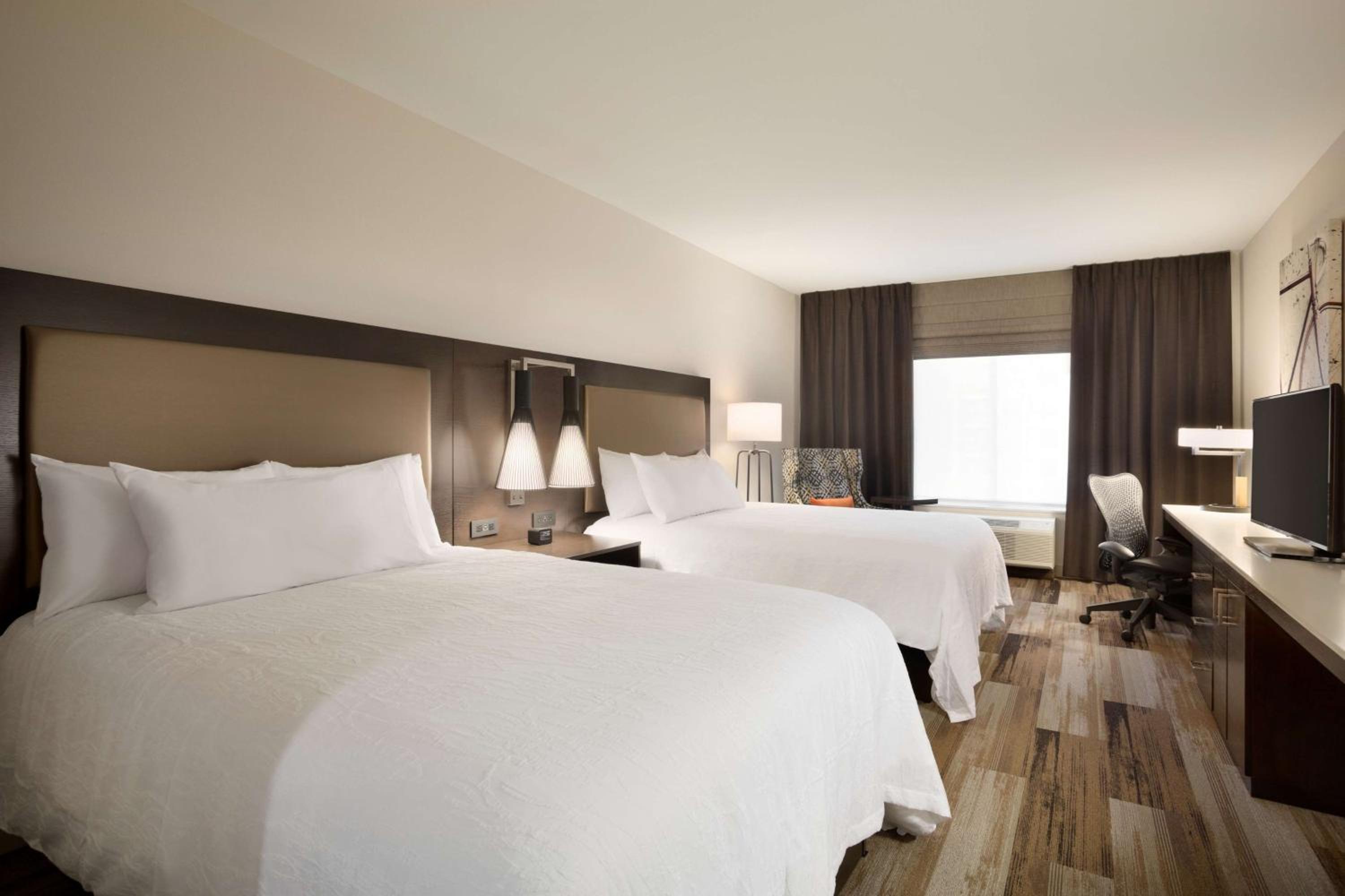 Queen Room with Two Queen Beds - Mobility Access photo 1