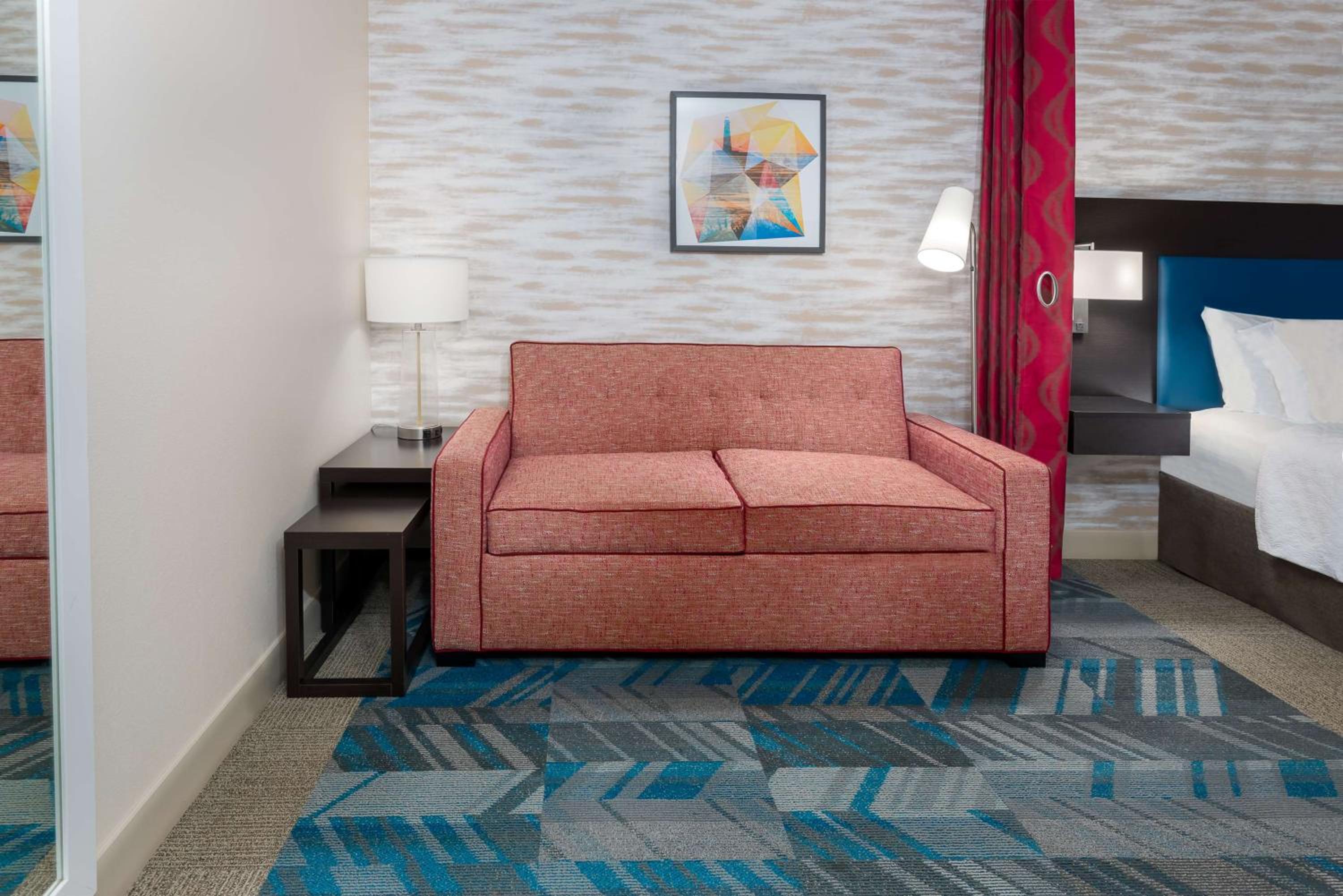 Studio Suite with Two Queen Beds - Hearing Access/Non-Smoking - Photo 2