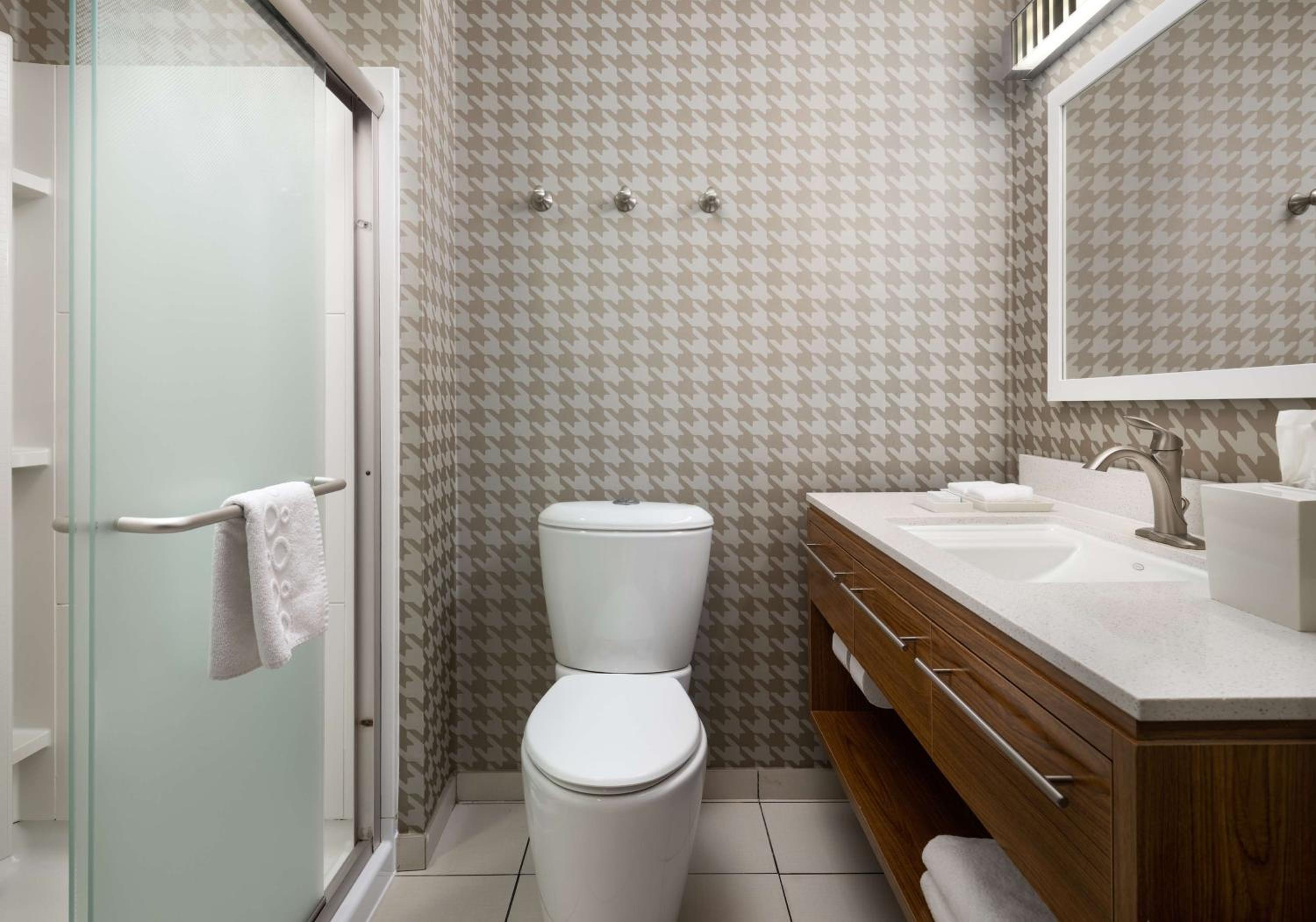 King Studio Suite - Non-Smoking - Photo 2