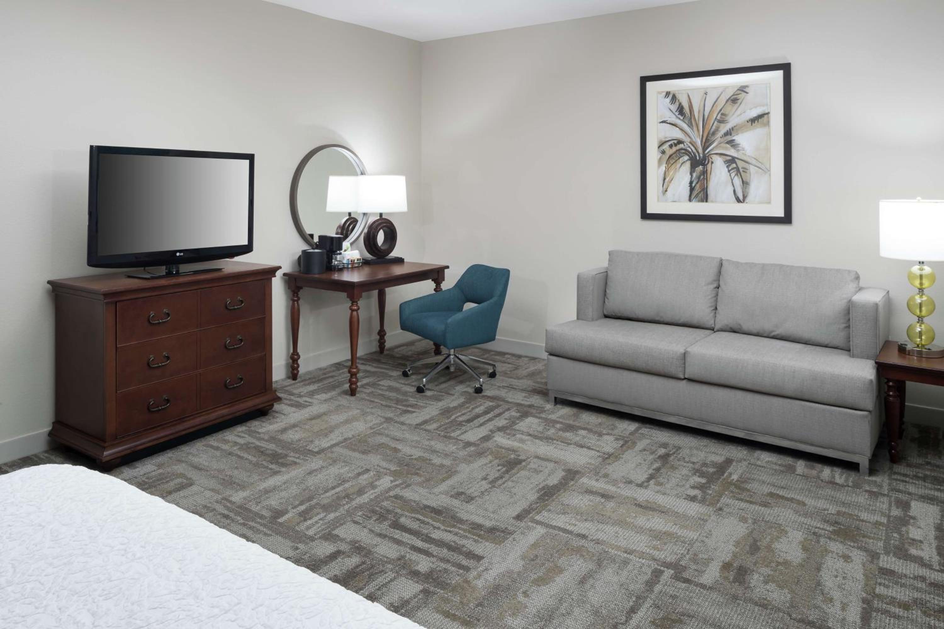 King Room with Sofa Bed - Non-Smoking