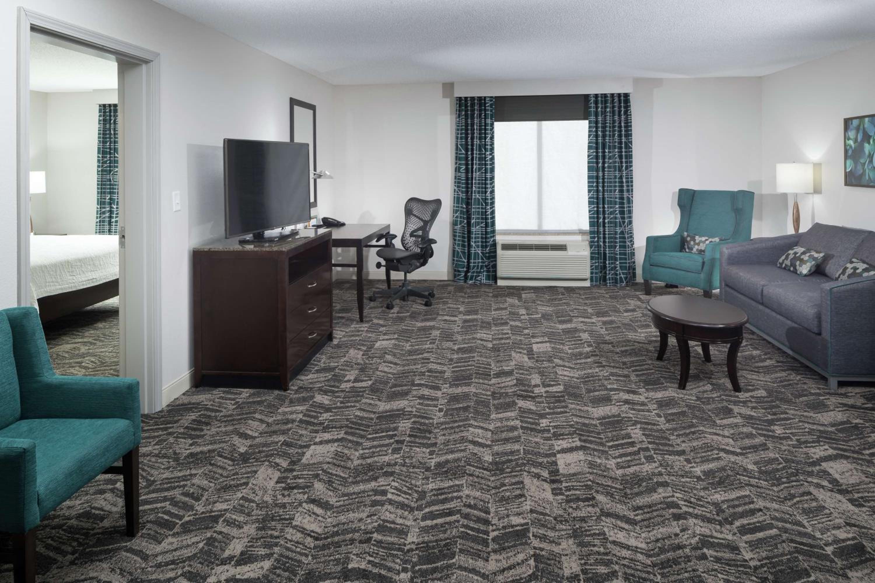 One-Bedroom King Suite