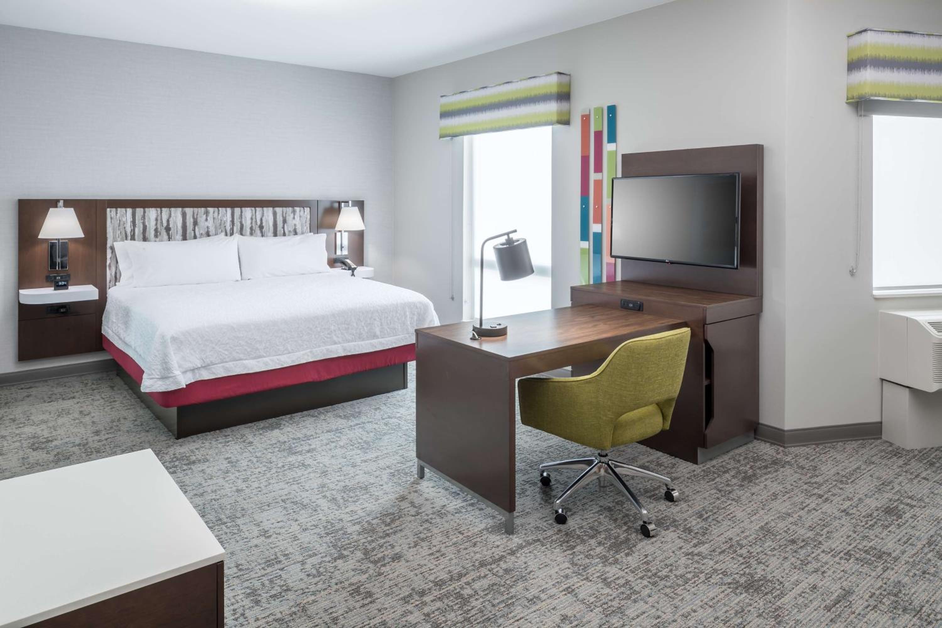 King Studio Suite - Non-Smoking - Photo 2