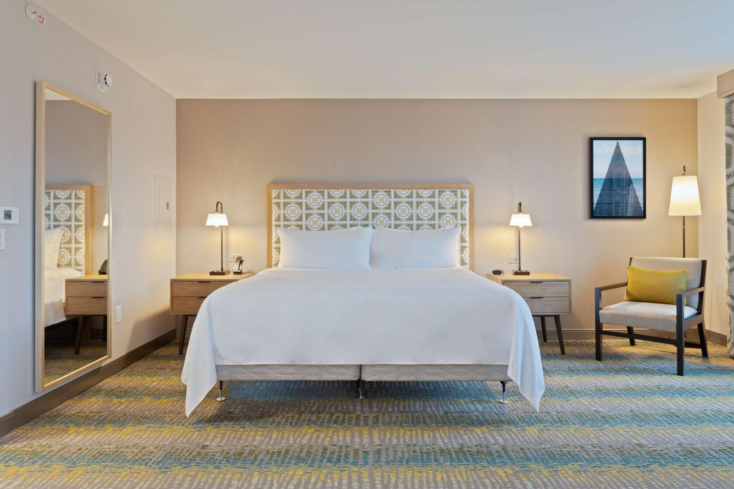 King Suite - Hearing Access/Non-Smoking - Photo 1