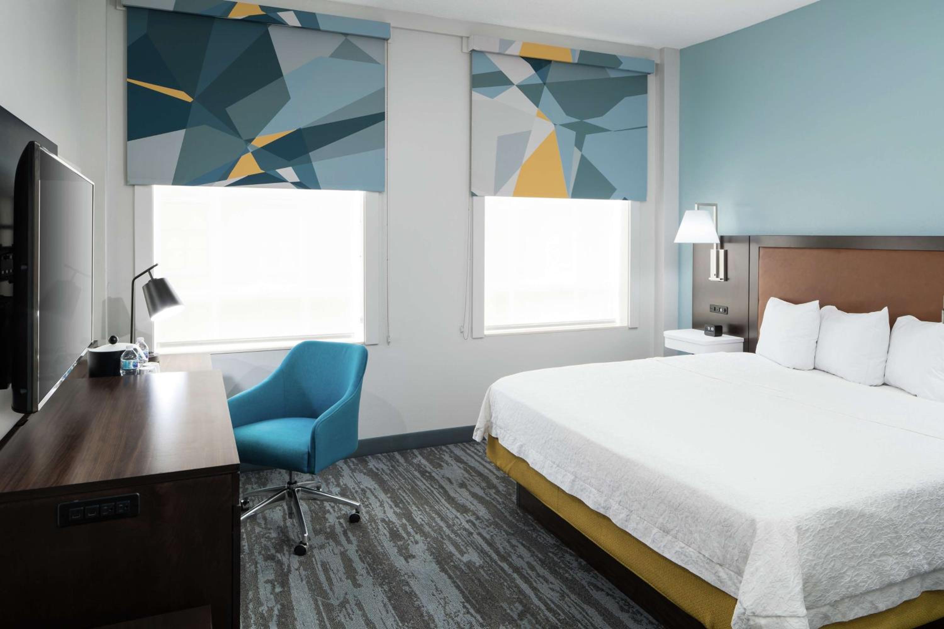 King Room - Hearing Access/Non-Smoking - Photo 2