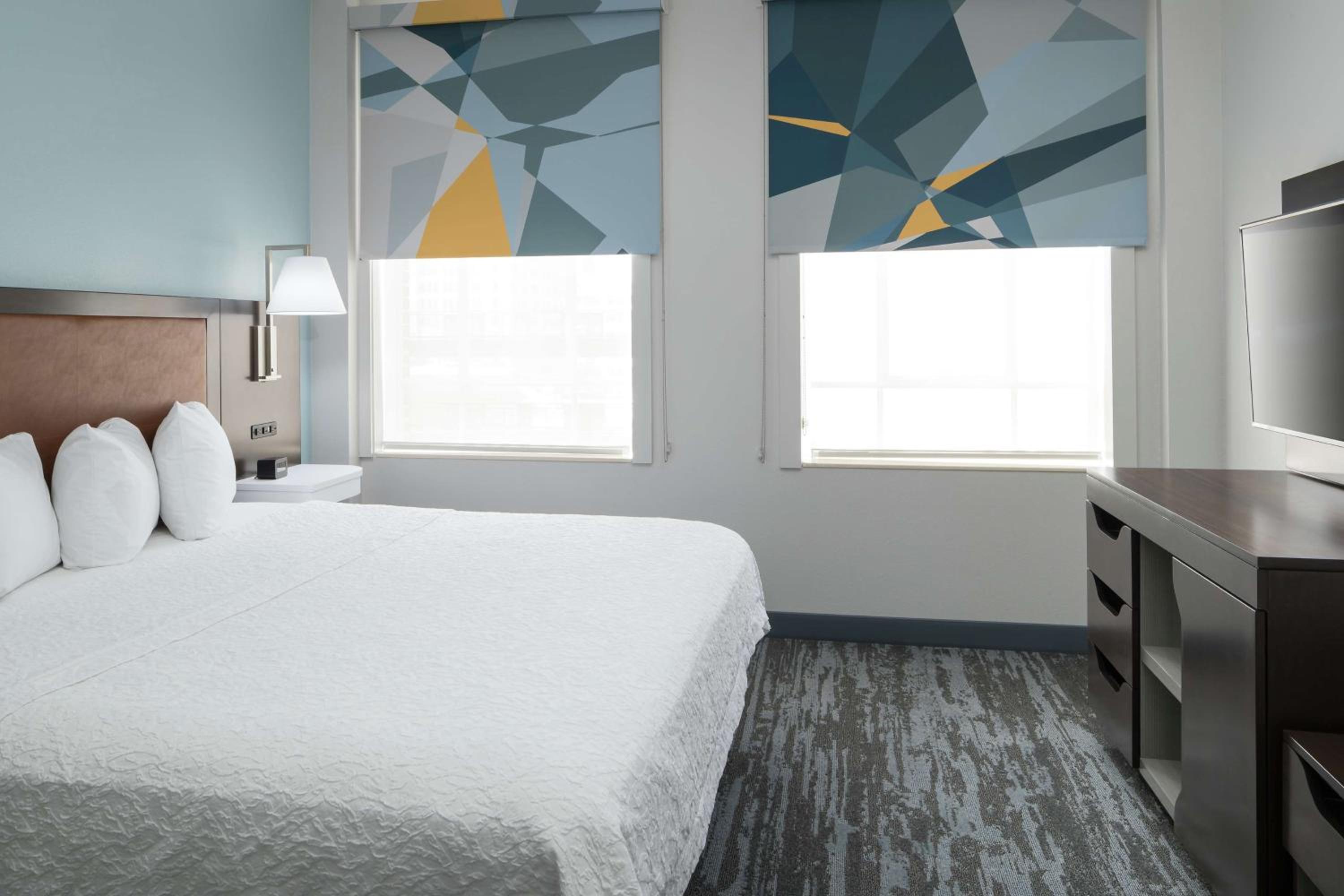 King Suite - Photo 3