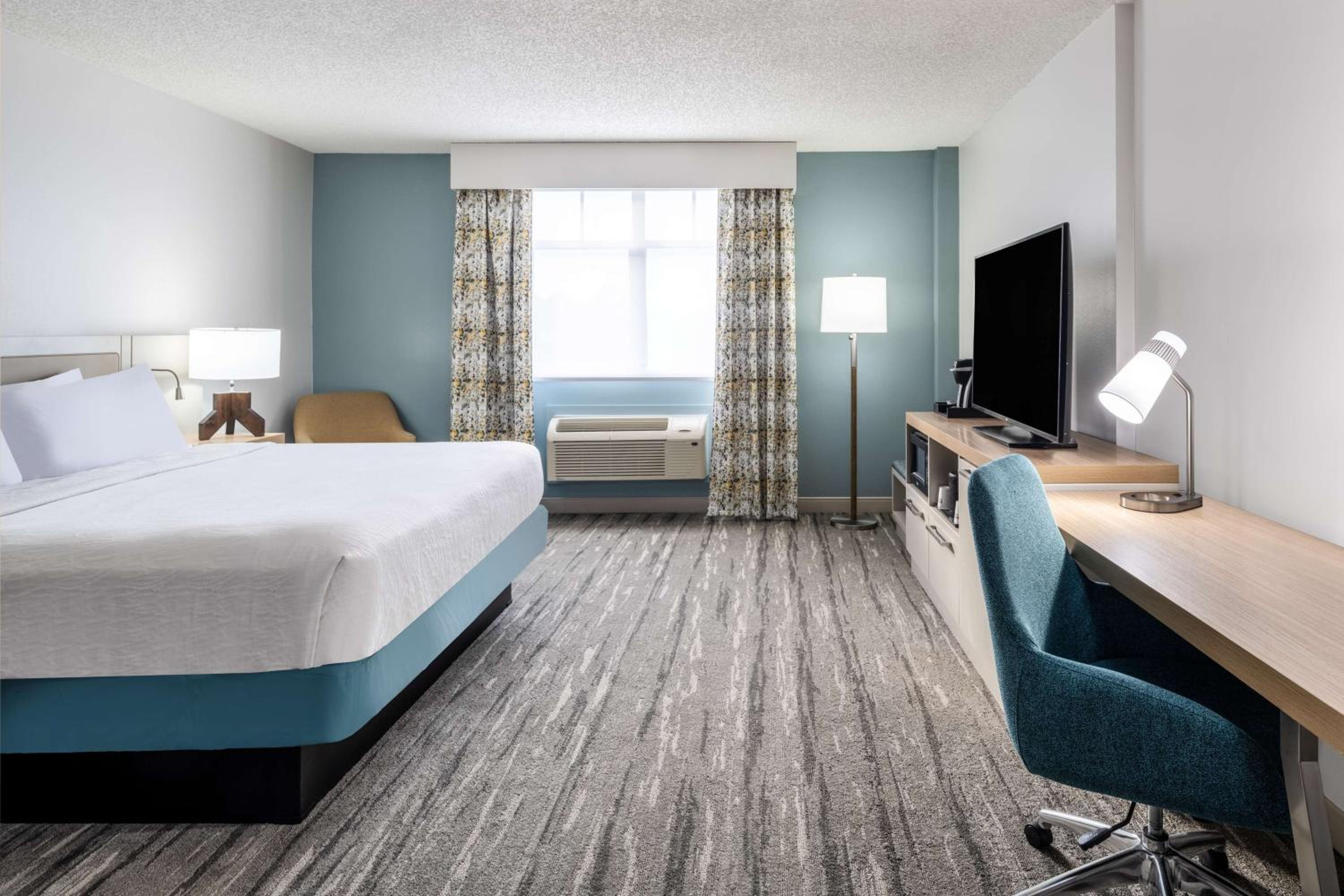 King Room - Hearing Access - Photo 1