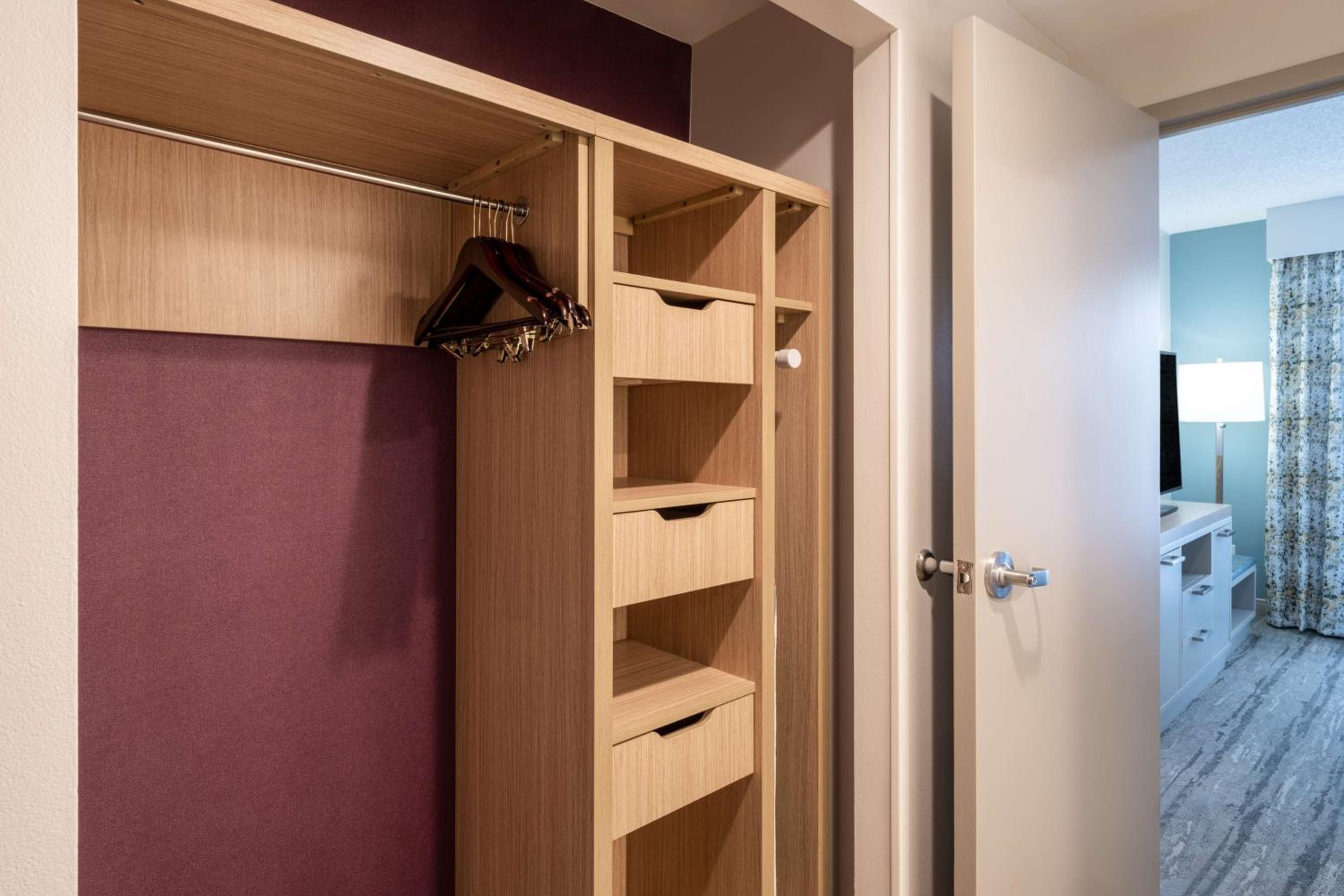 One-Bedroom King Suite - Photo 2