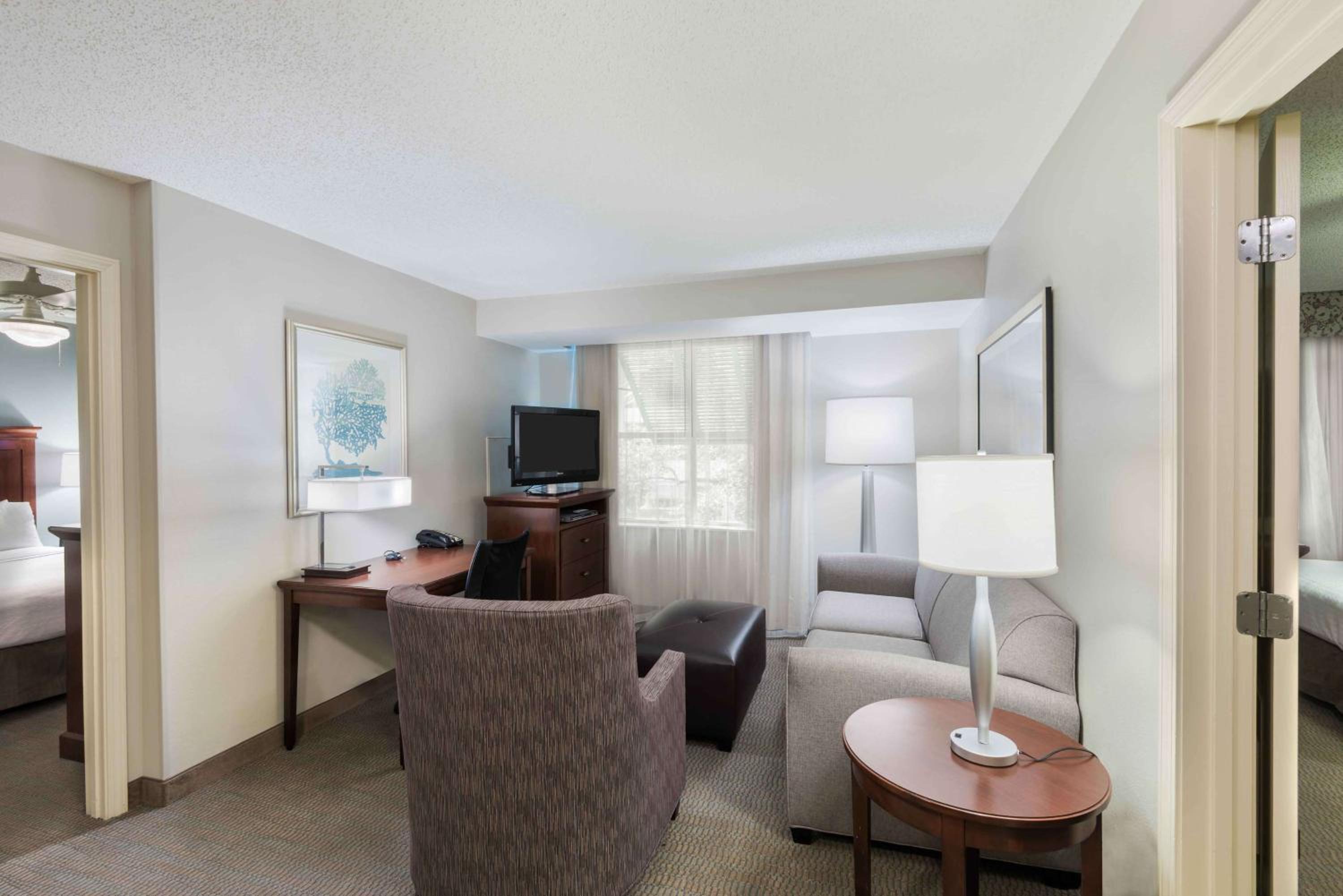 Two Bedroom Suite with One King and Two Queen Beds - Non-Smoking - Photo 1