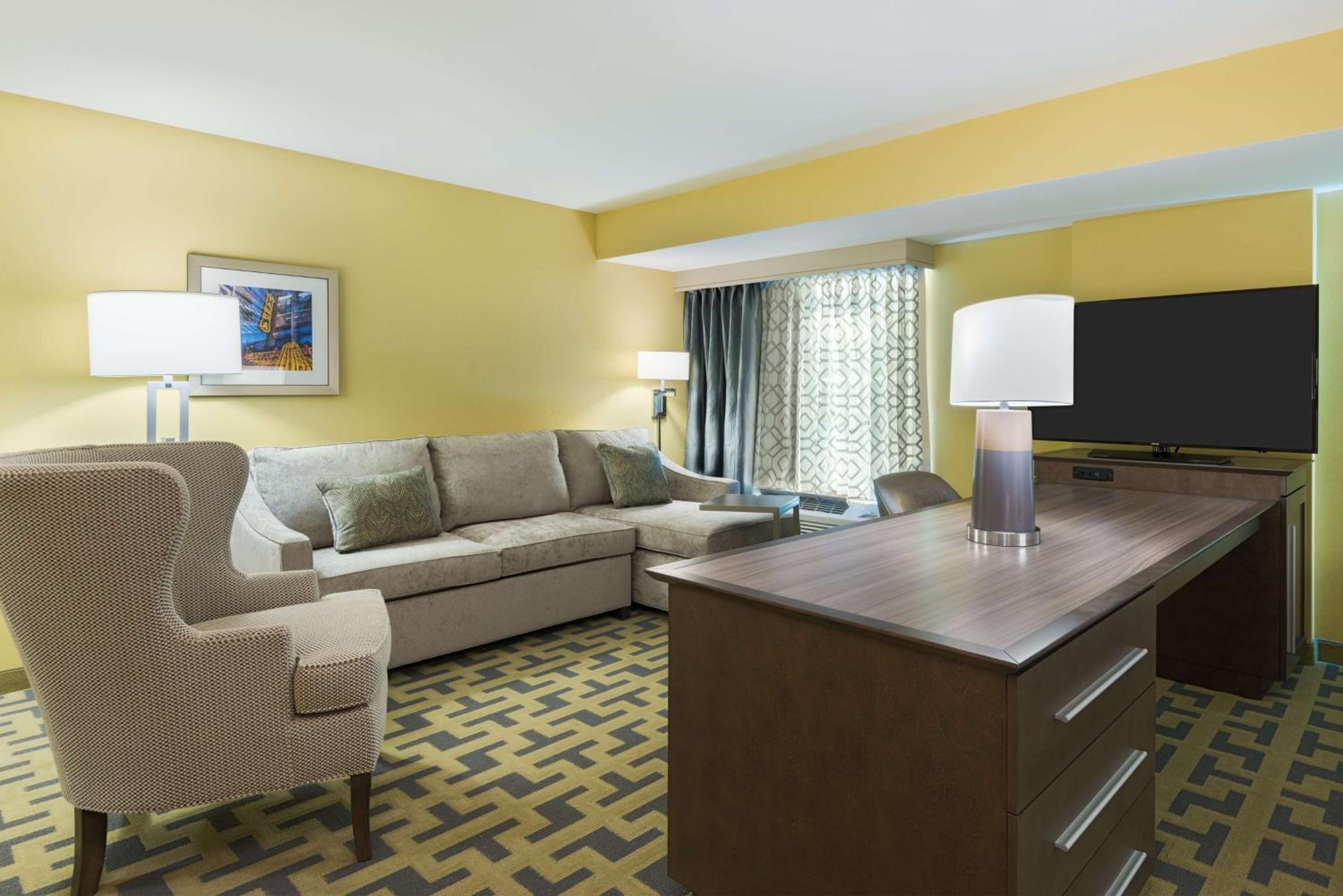 Queen Studio Suite with Two Queen Beds - Non-Smoking