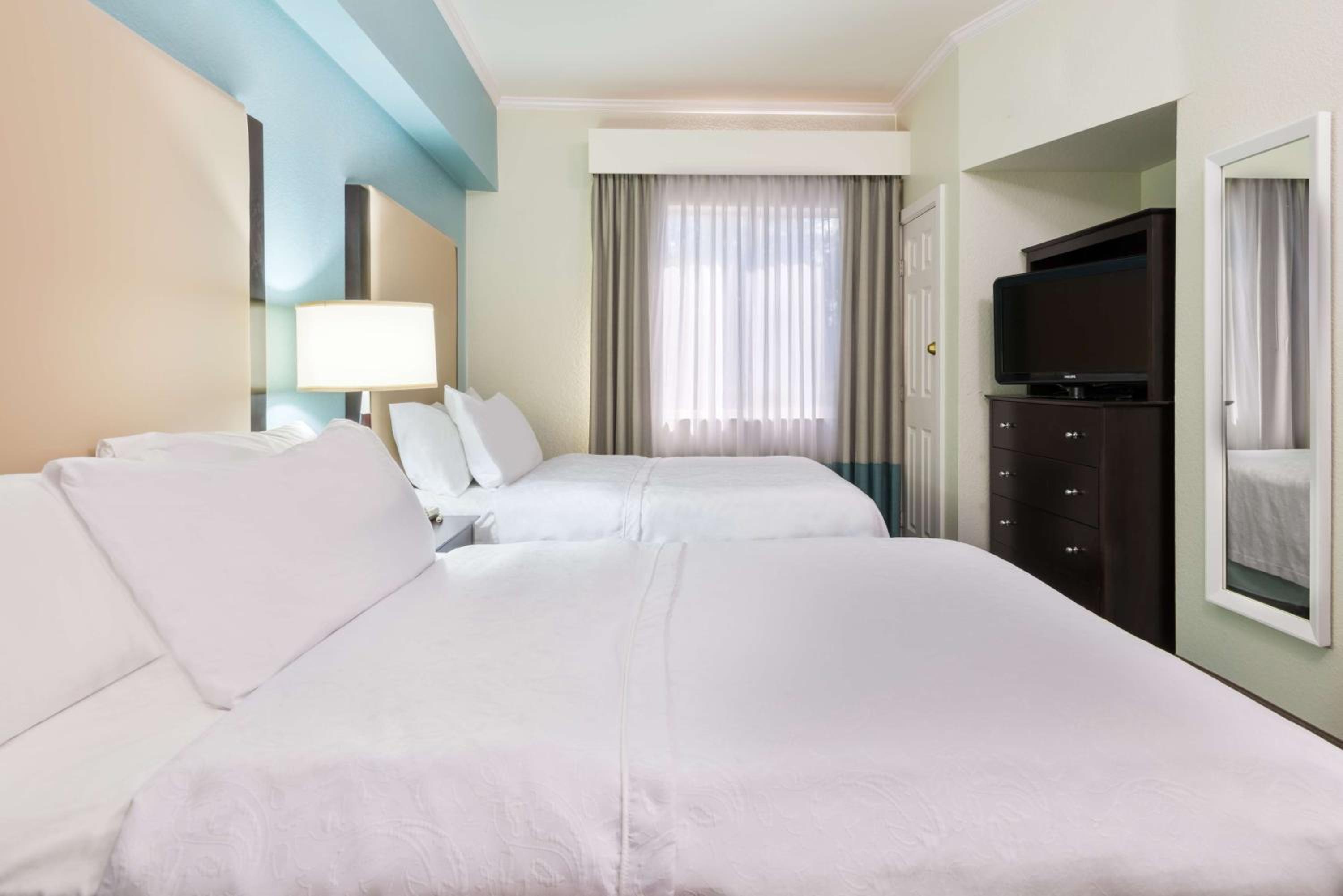 Two-Bedroom Suite - Non-Smoking - Photo 1